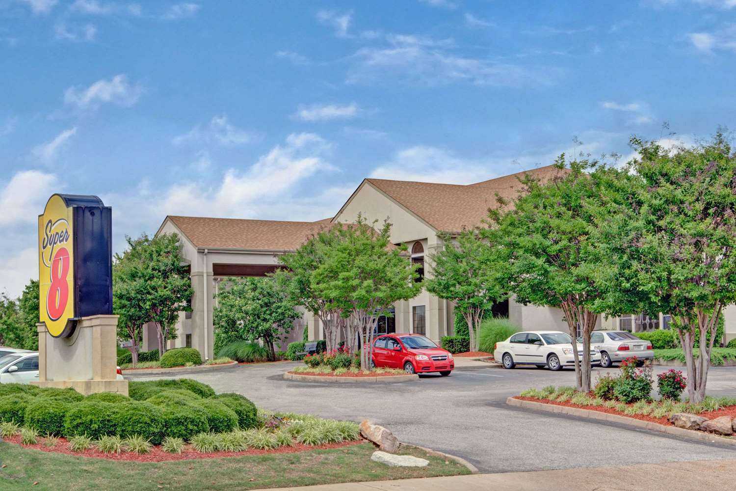 Super 8 by Wyndham Olive Branch in Olive Branch, MS