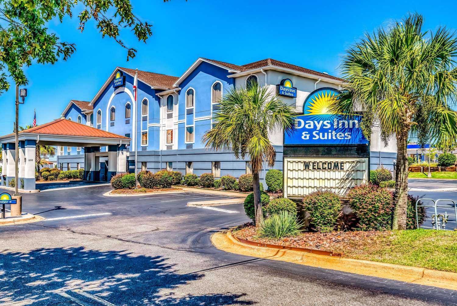 Days Inn & Suites by Wyndham Prattville-Montgomery in Prattville, AL