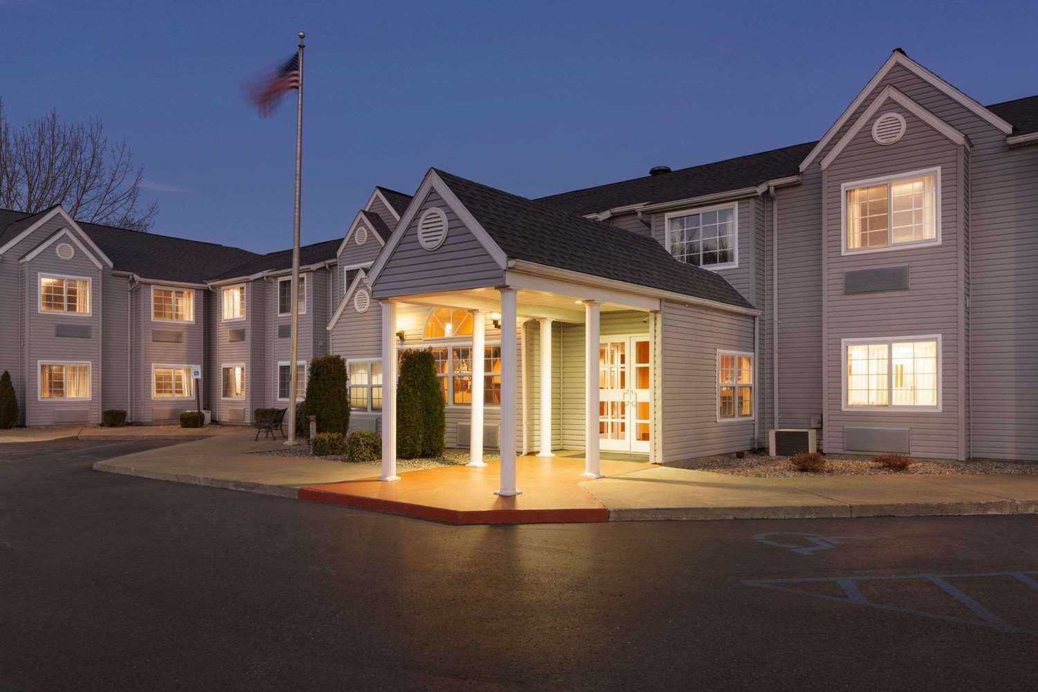 Microtel Inn by Wyndham Albany Airport in Latham, NY