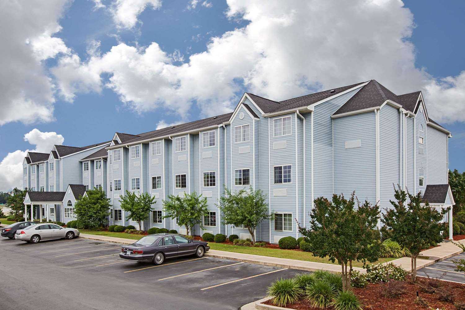 Microtel Inn & Suites by Wyndham Meridian in Meridian, MS