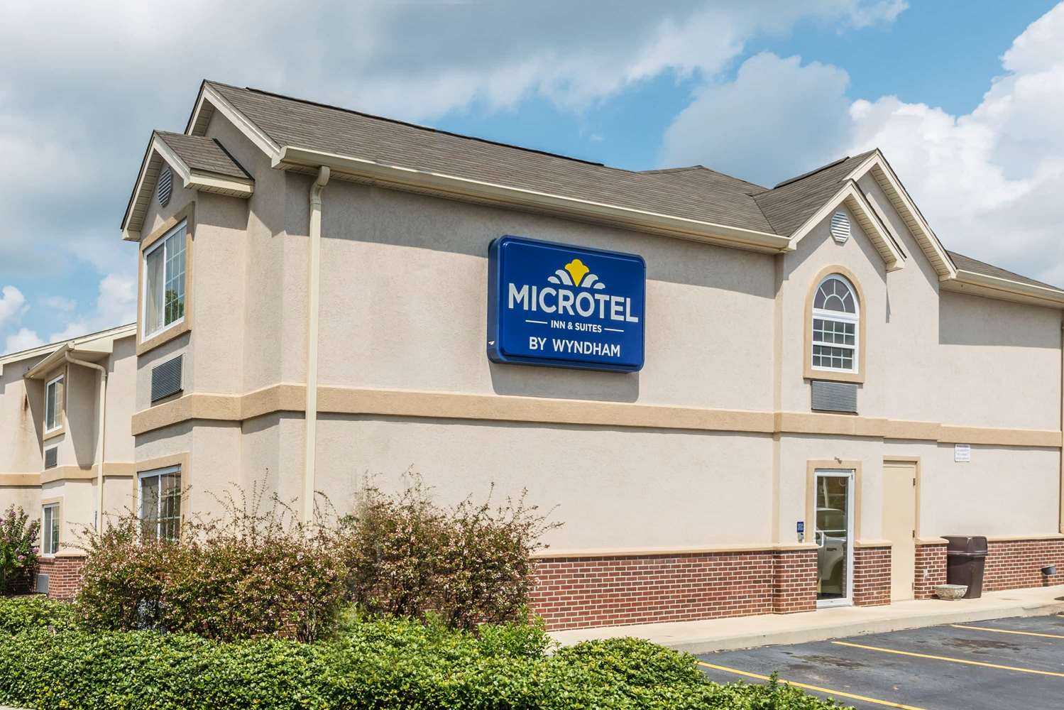 Microtel Inn & Suites by Wyndham Auburn in Auburn, AL