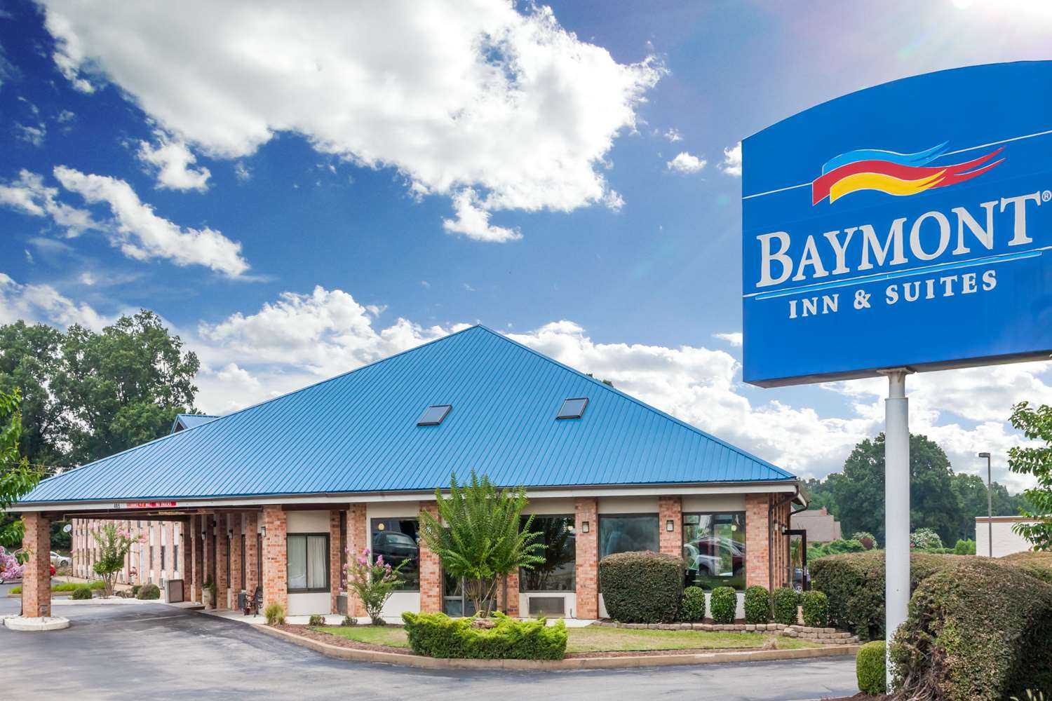 Baymont by Wyndham Jackson in Jackson, TN