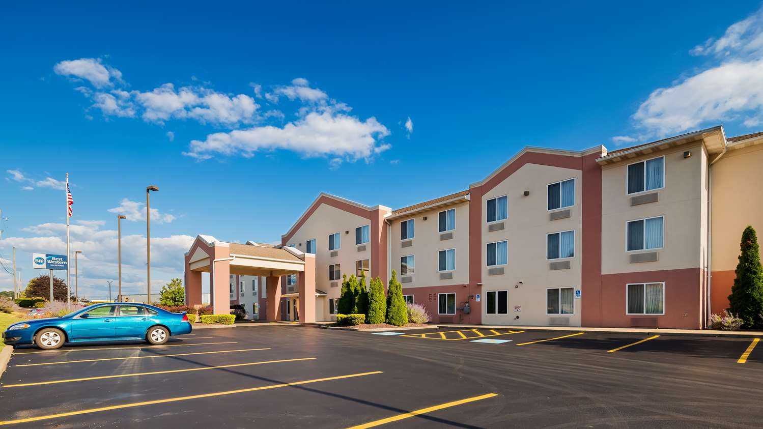 Best Western Penn-Ohio Inn & Suites in Hubbard, OH