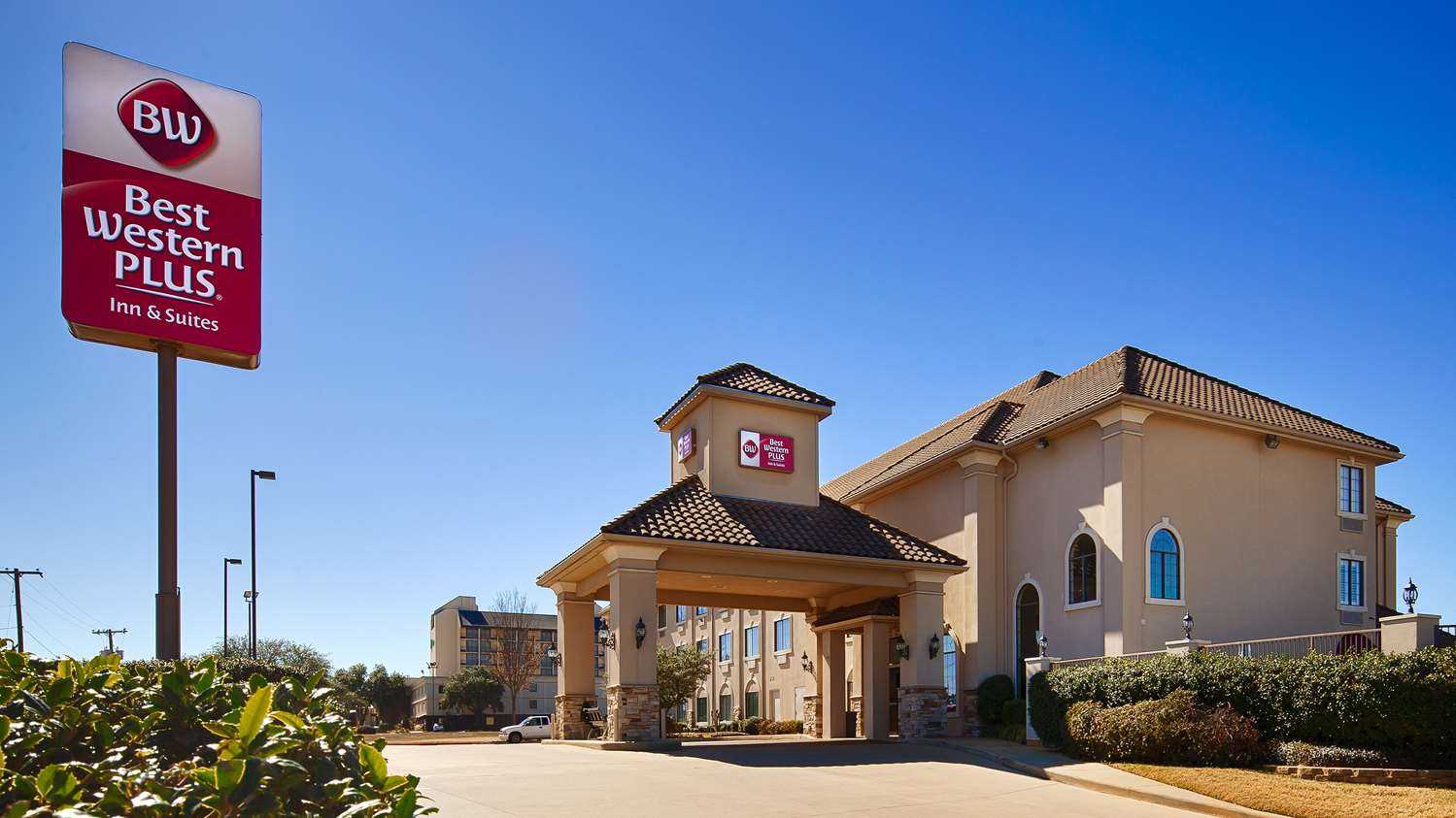 Best Western Plus Southpark Inn & Suites in Tyler, TX