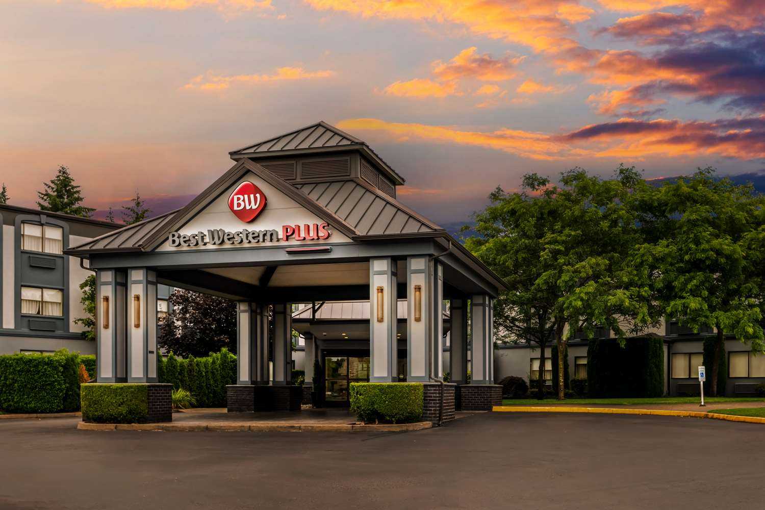 Best Western Plus Puyallup Hotel in Puyallup, WA