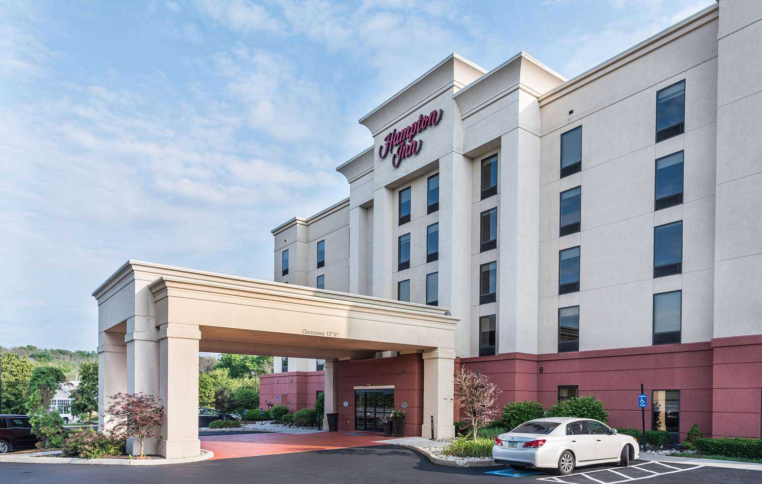 Hampton Inn Doylestown in Warrington, PA