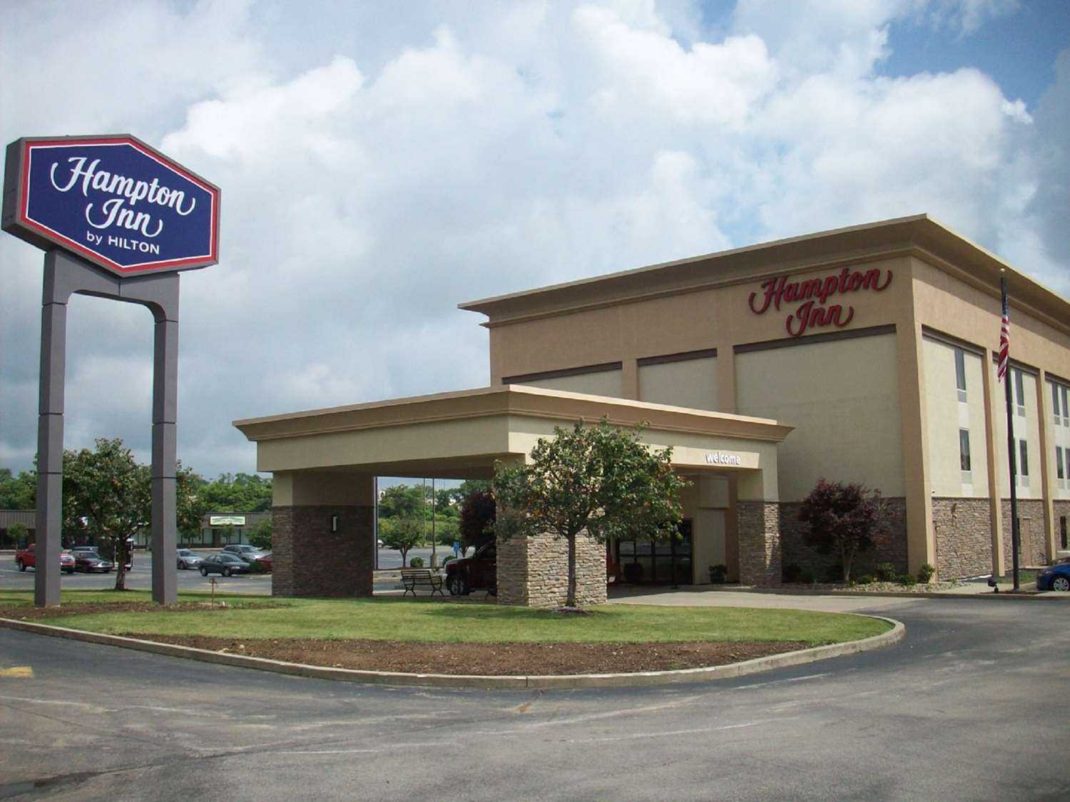 Hampton Inn Uniontown in Uniontown, PA