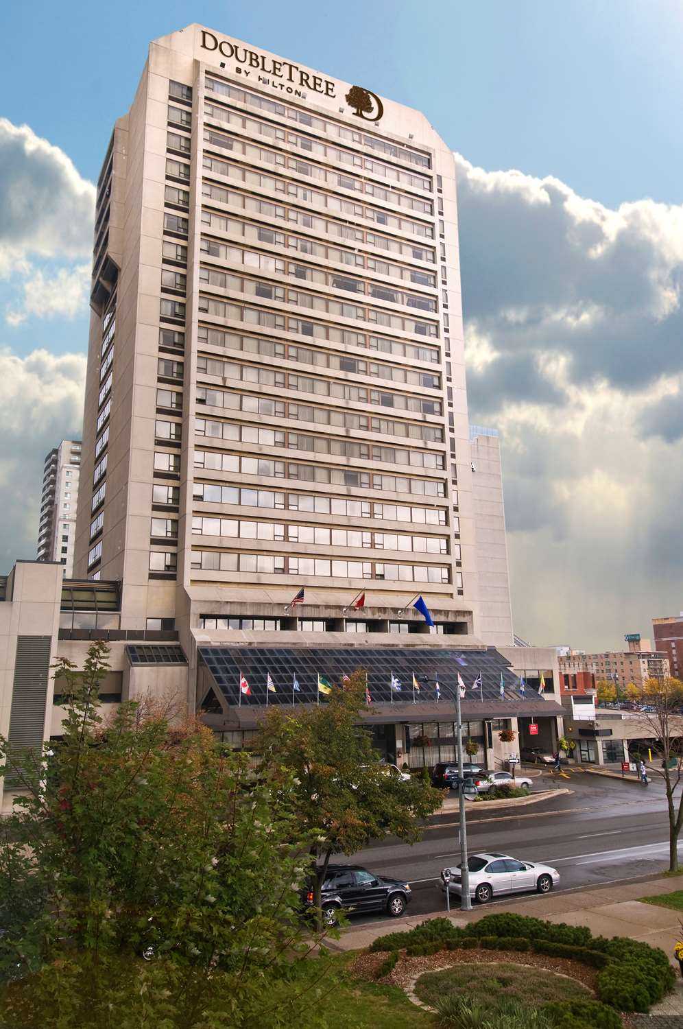 DoubleTree by Hilton Hotel London Ontario in London, ON