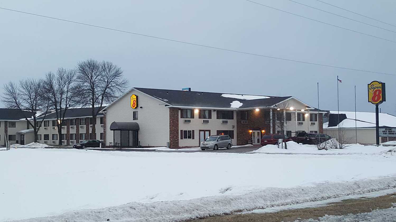 Super 8 by Wyndham Plover Stevens Point Area em Plover, WI