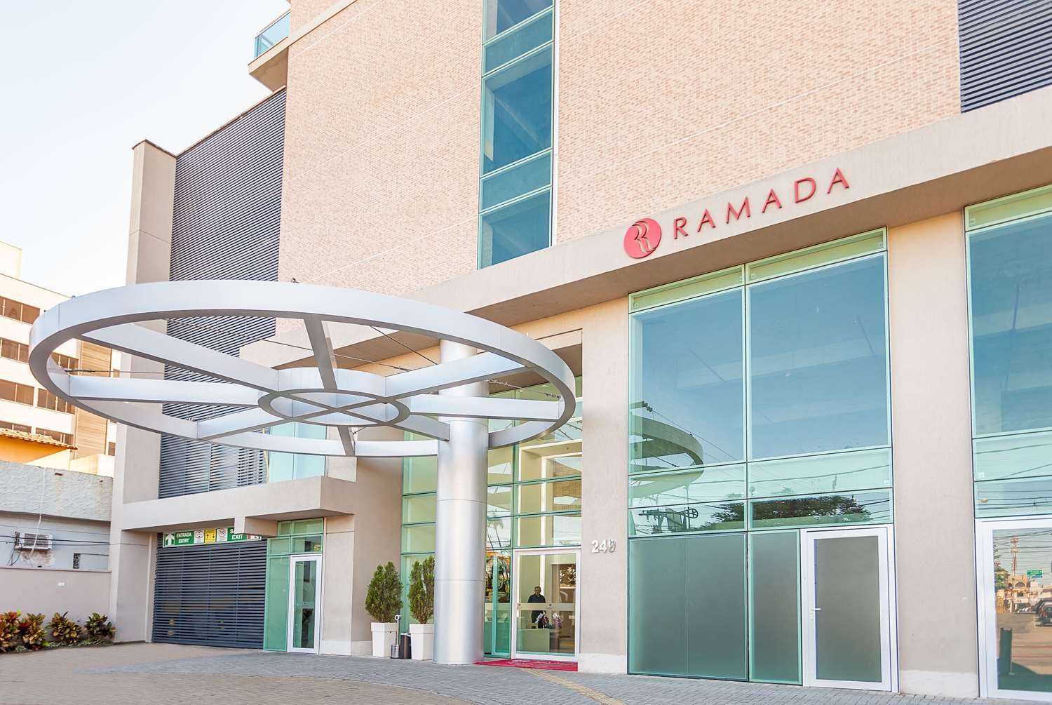 Ramada by Wyndham Macae Hotel & Suites in Macae, BR