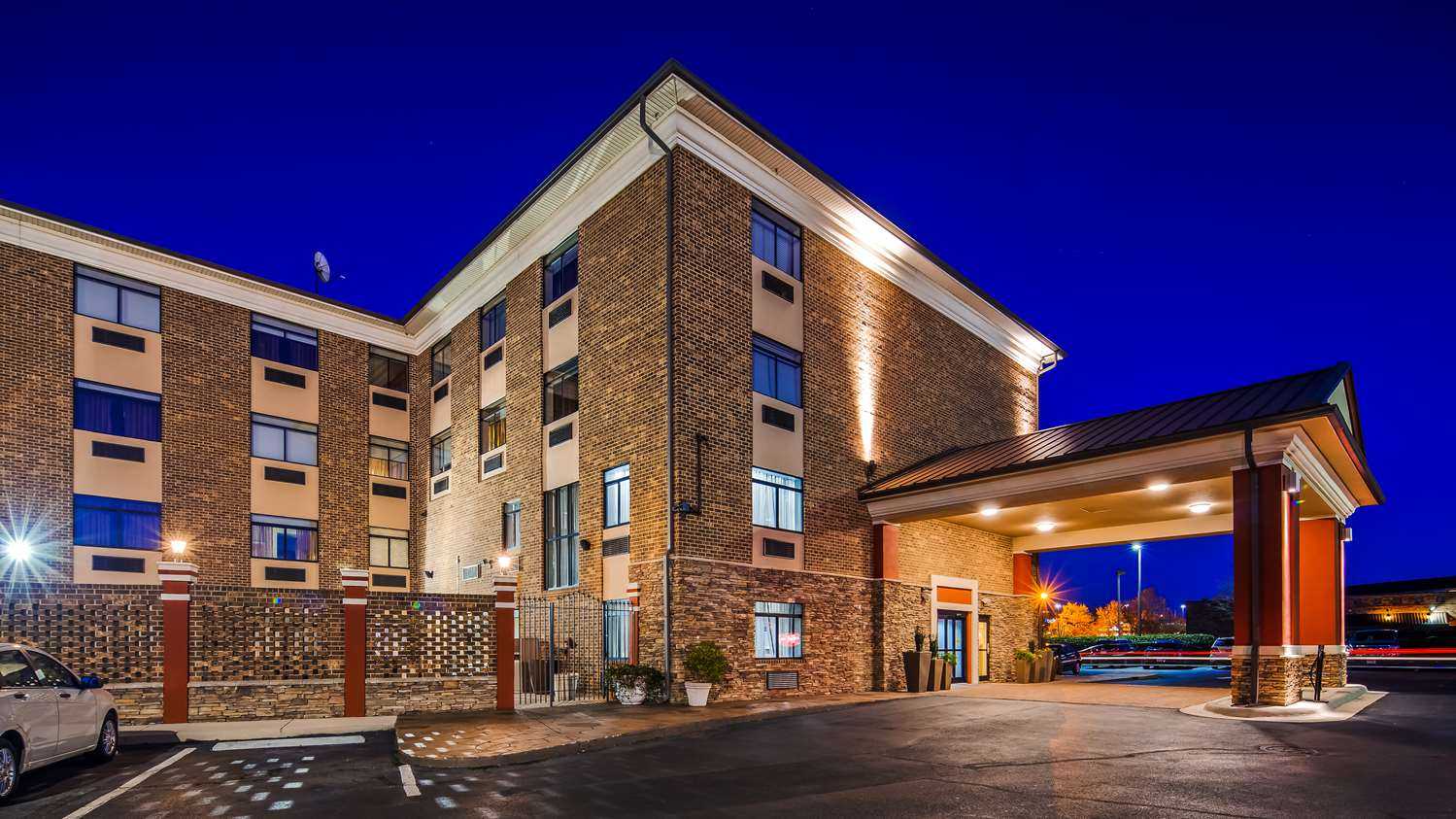 Best Western Plus Pineville-Charlotte South in Pineville, NC