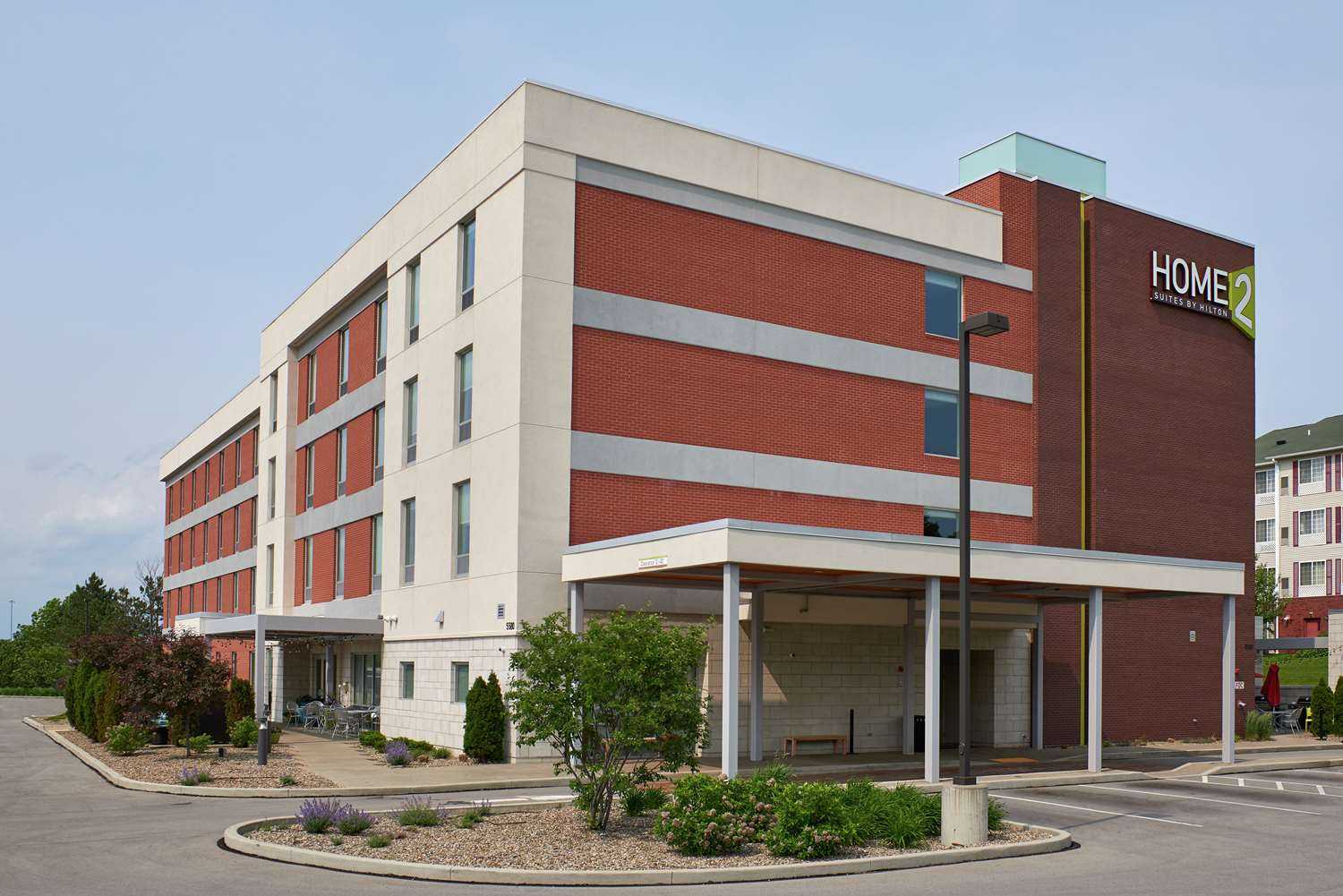 Home2 Suites by Hilton Youngstown West/Austintown in Youngstown, OH