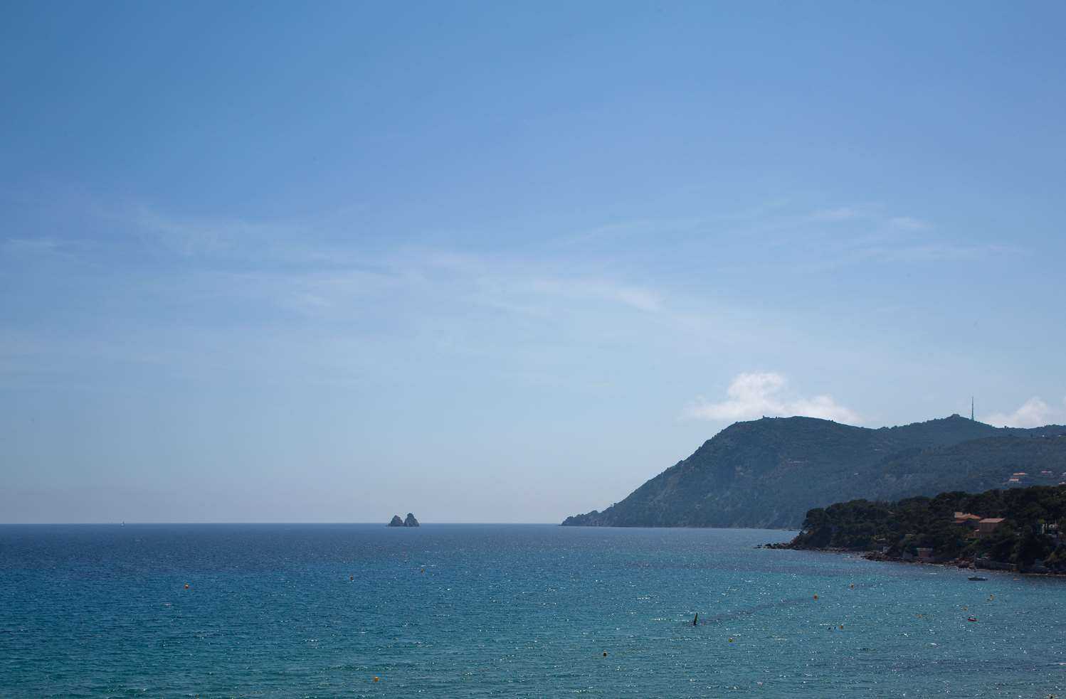 Grand Hotel des Sablettes Plage, Curio Collection by Hilton in La Seyne-Sur-Mer, FR