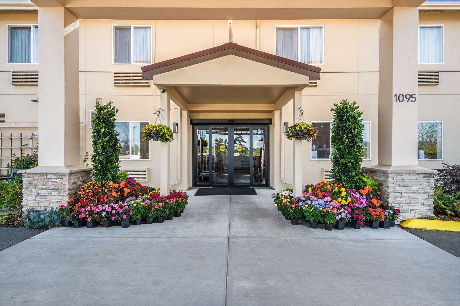 Red Lion Inn & Suites Sequim in Sequim, WA