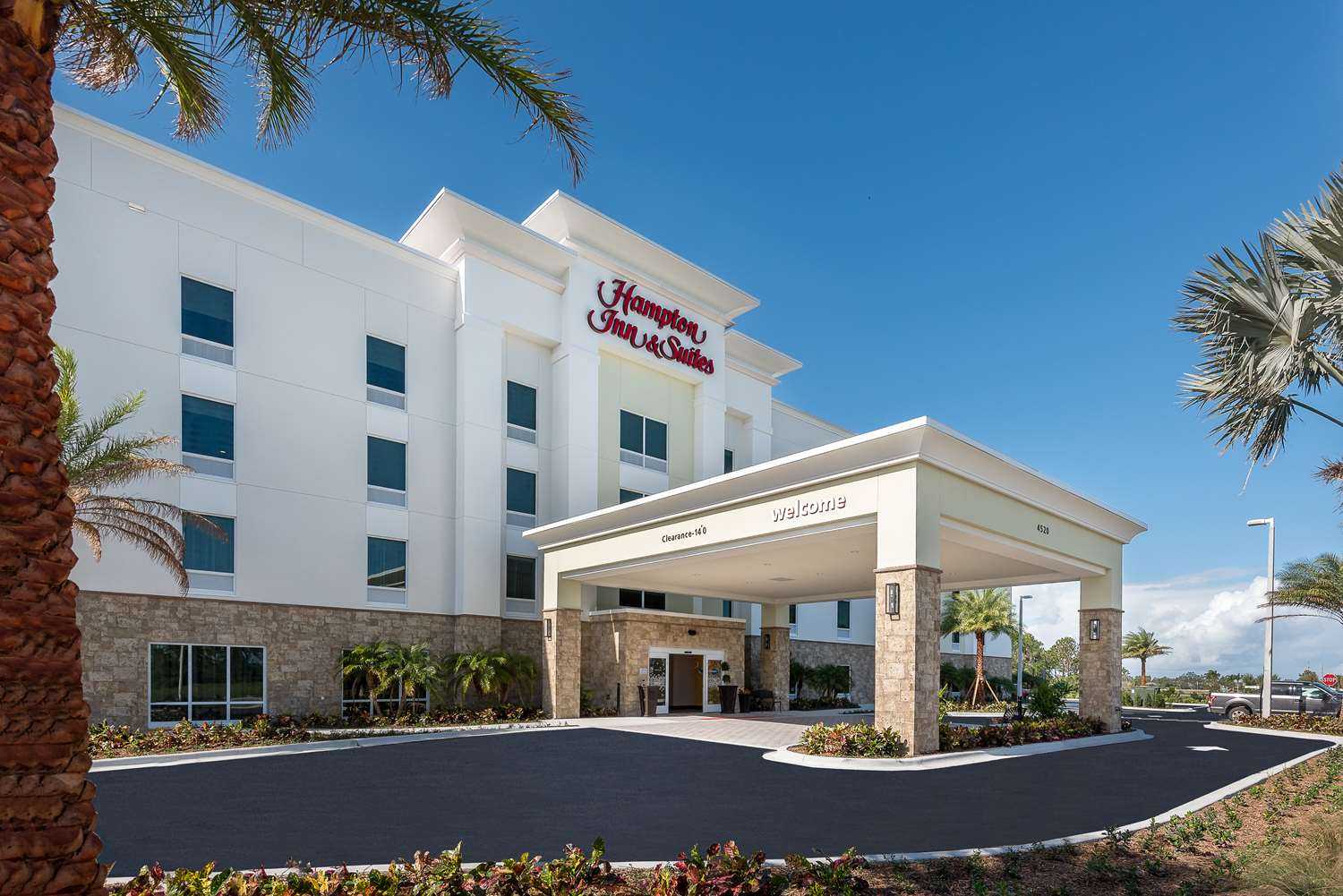 Hampton Inn & Suites West Melbourne-Palm Bay Road in Melbourne, FL