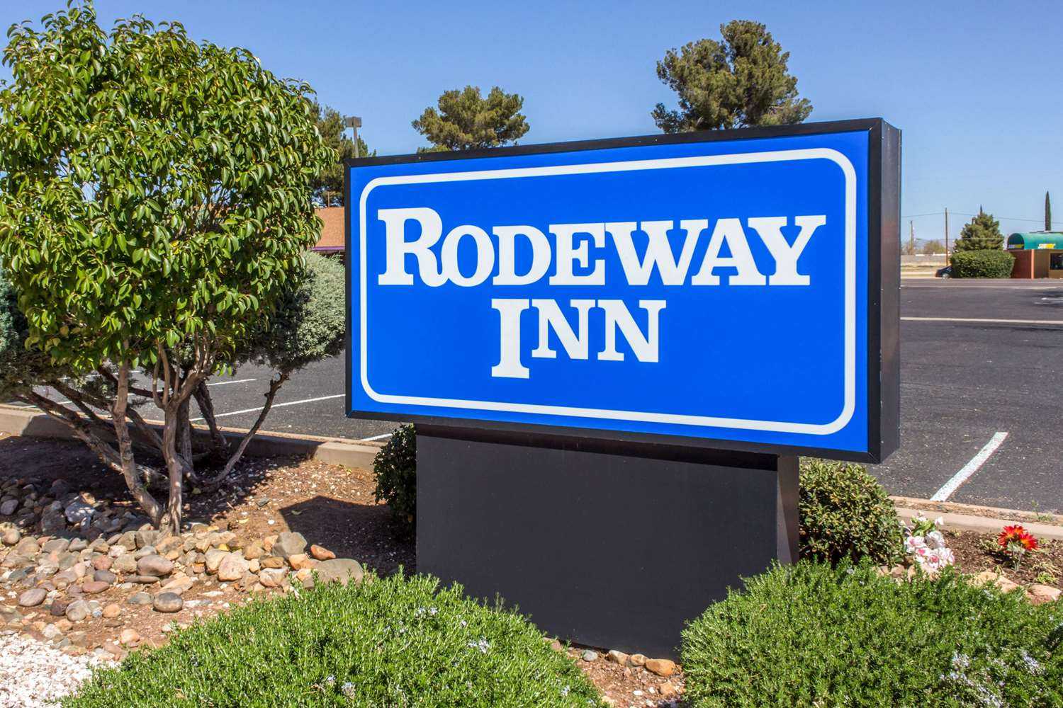 Rodeway Inn near Ft Huachuca in Sierra Vista, AZ