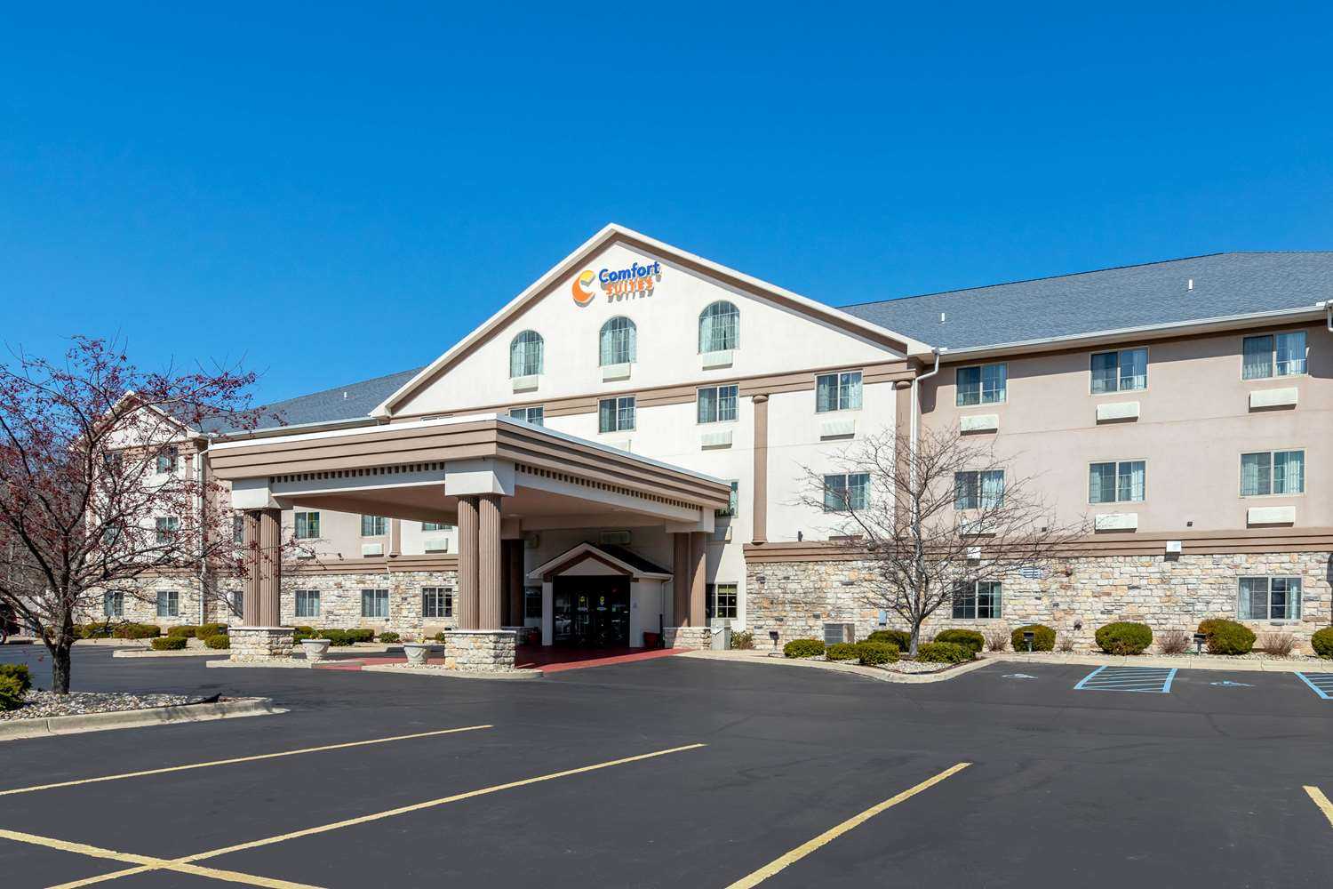 Comfort Suites Stevensville - St. Joseph in Stevensville, MI