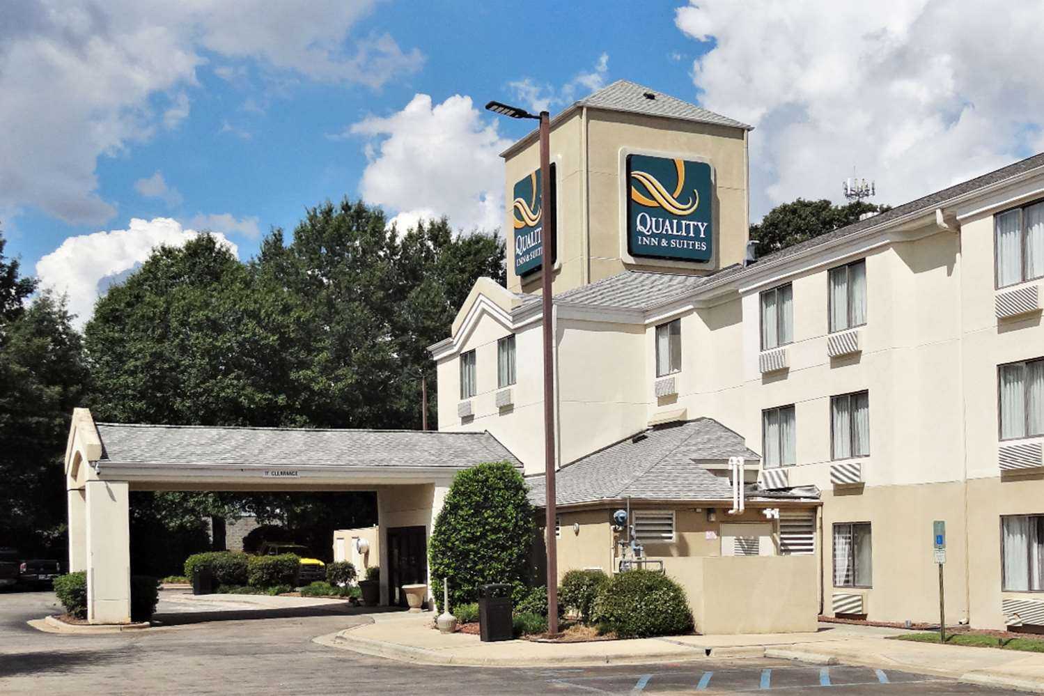 Quality Inn and Suites Raleigh North in Raleigh, NC