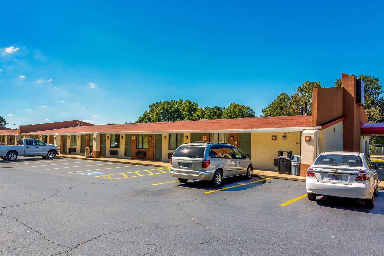 Econo Lodge Gastonia in Gastonia, NC