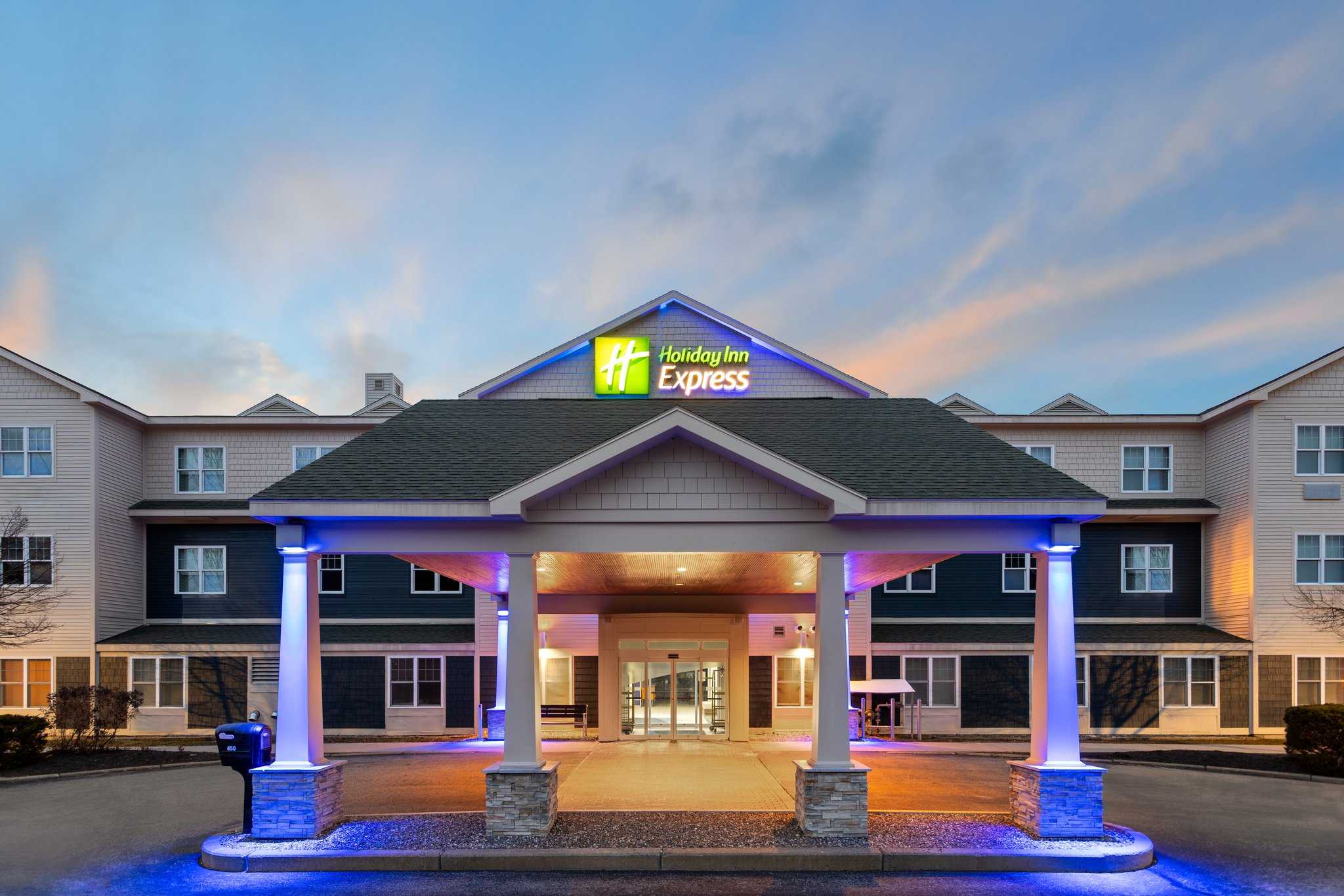 Holiday Inn Express Hotel & Suites Freeport in Freeport, ME