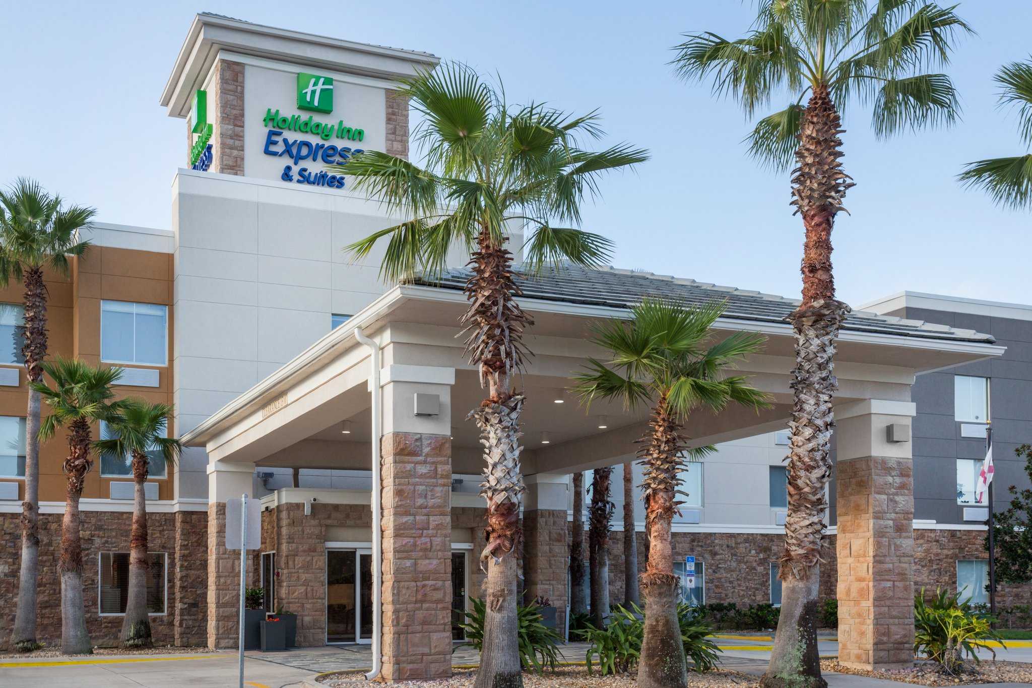 Holiday Inn Express & Suites Fleming Island in Jacksonville, FL