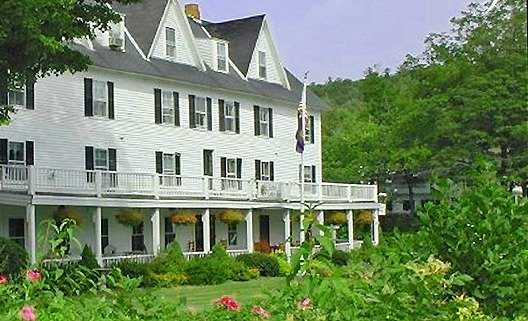 Echo Lake Inn in Ludlow, VT