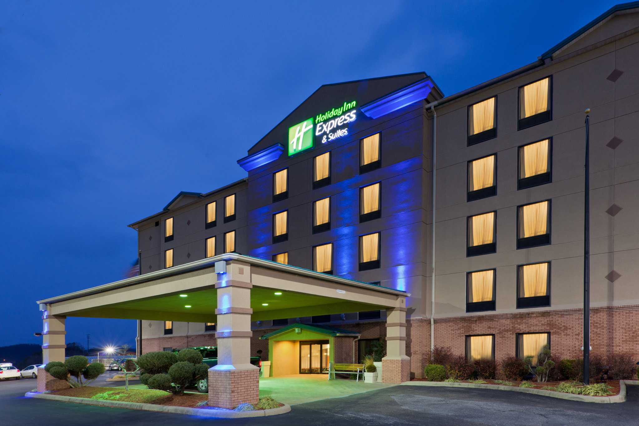 Holiday Inn Express Hotel & Suites Charleston-Southridge in Charleston, WV