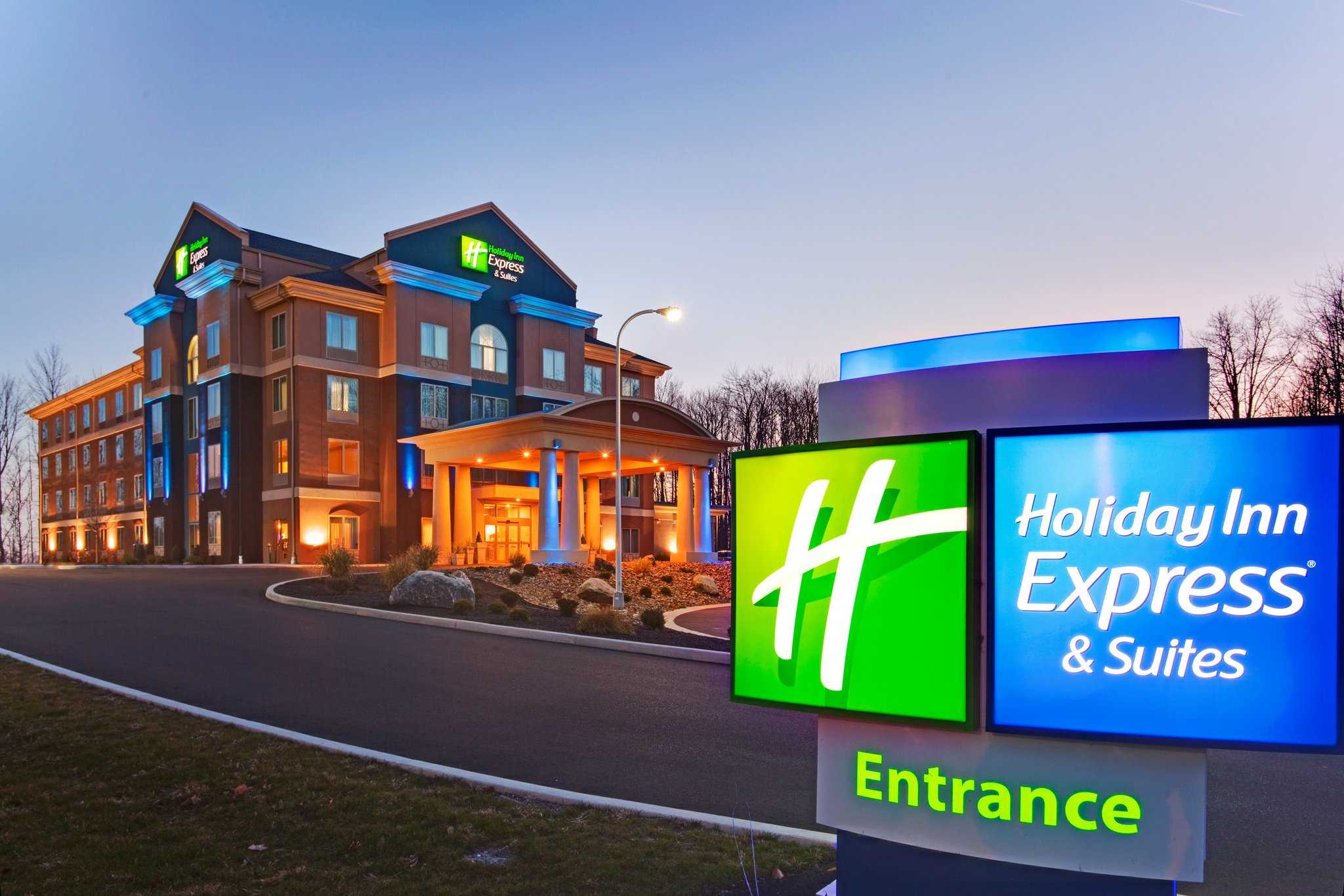 Holiday Inn Express Hotel & Suites Hamburg in Hambourg, NY