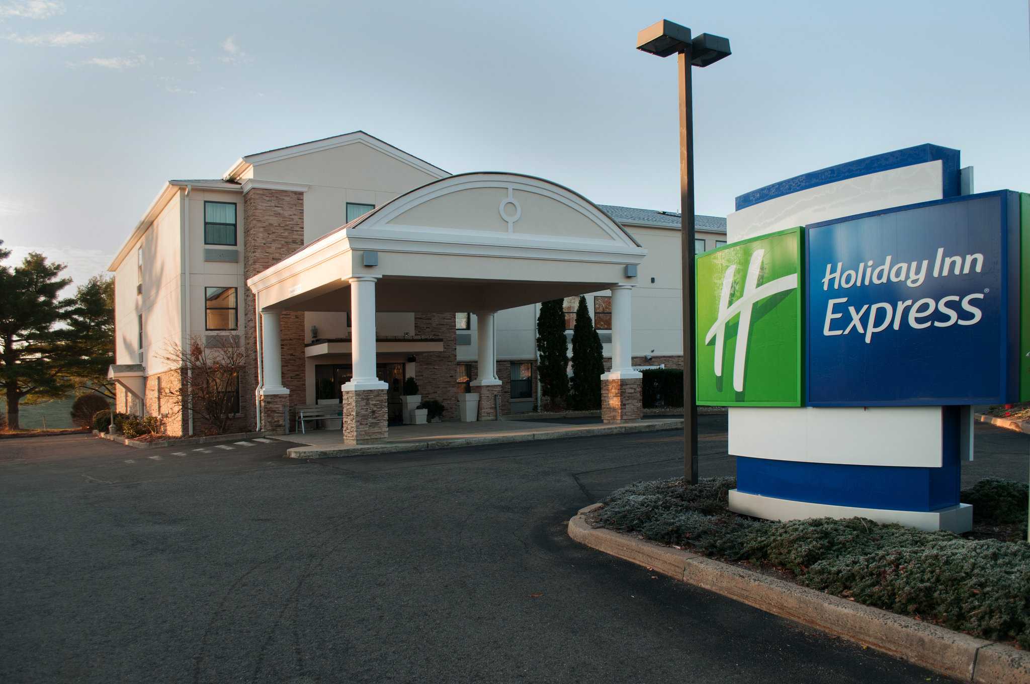 Holiday Inn Express Vernon - Manchester in เวอร์นอน, CT