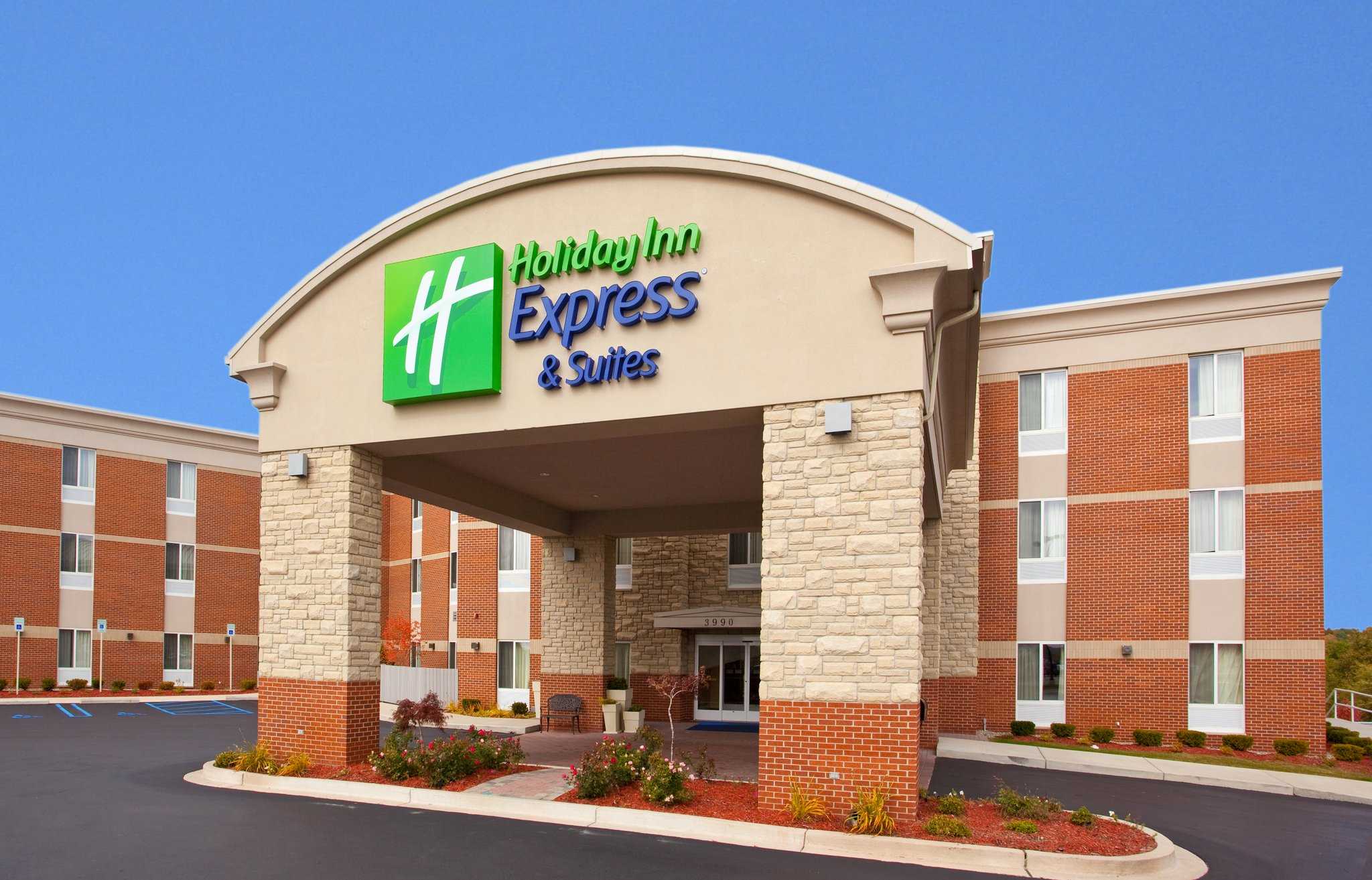 Holiday Inn Express Hotel & Suites Auburn Hills in Auburn Hills, MI