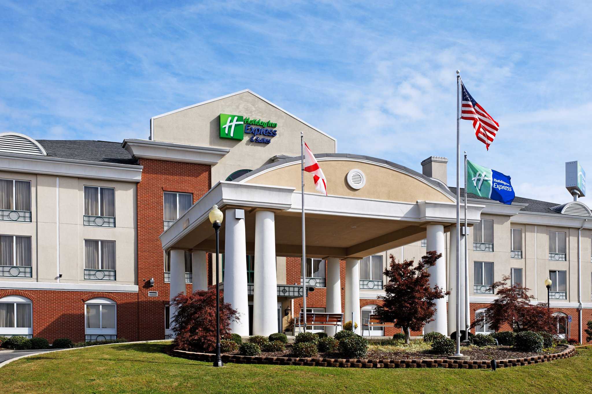 Holiday Inn Express Hotel & Suites Cullman in Cullman, AL