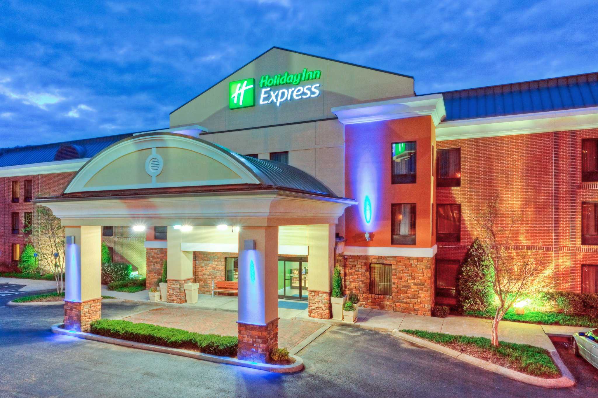 Holiday Inn Express & Suites Brentwood North-Nashville Area in เบรนท์วู้ด, TN