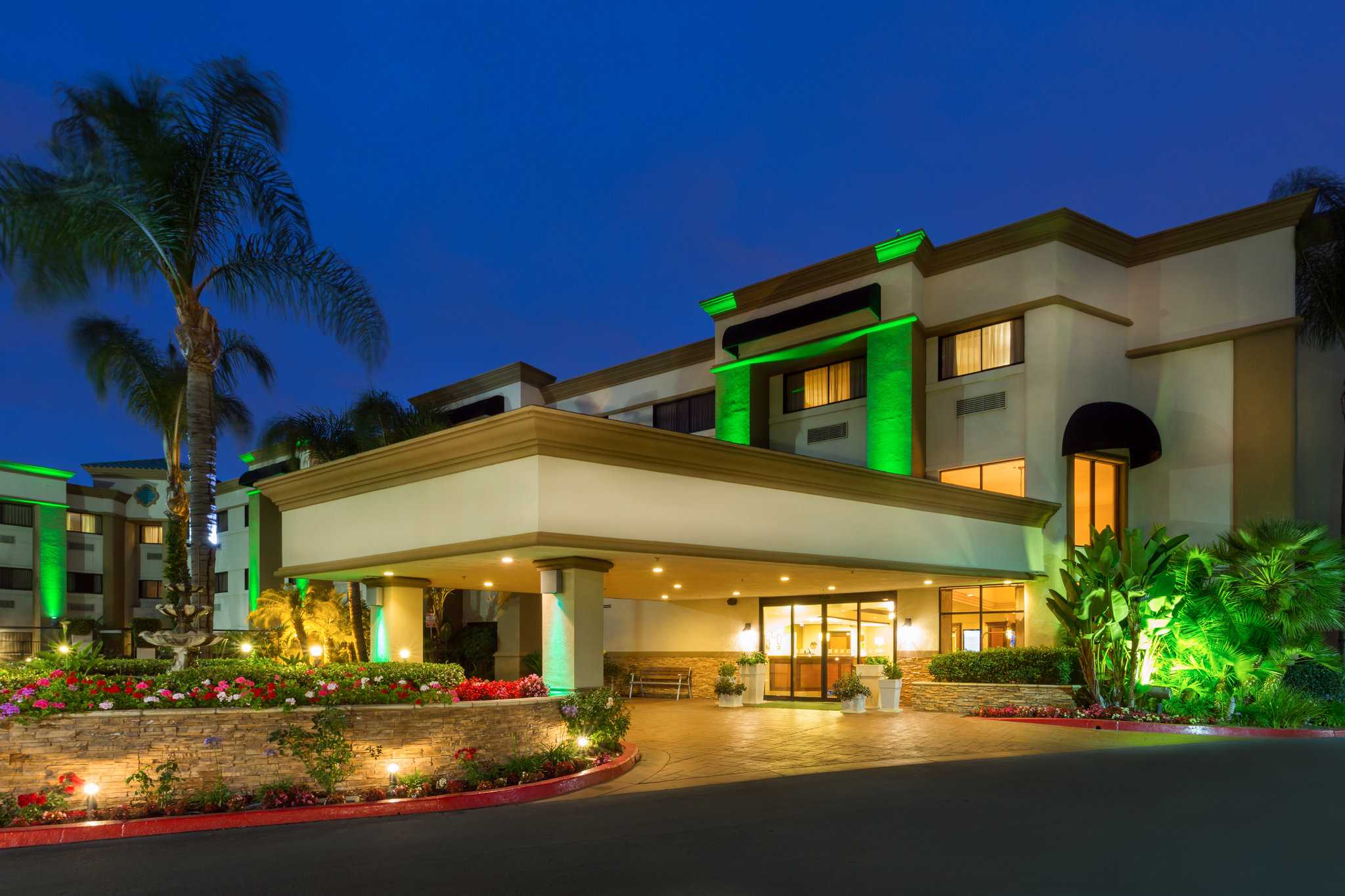 Holiday Inn Santa Ana-Orange Co. Arpt in Санта-Ана, CA