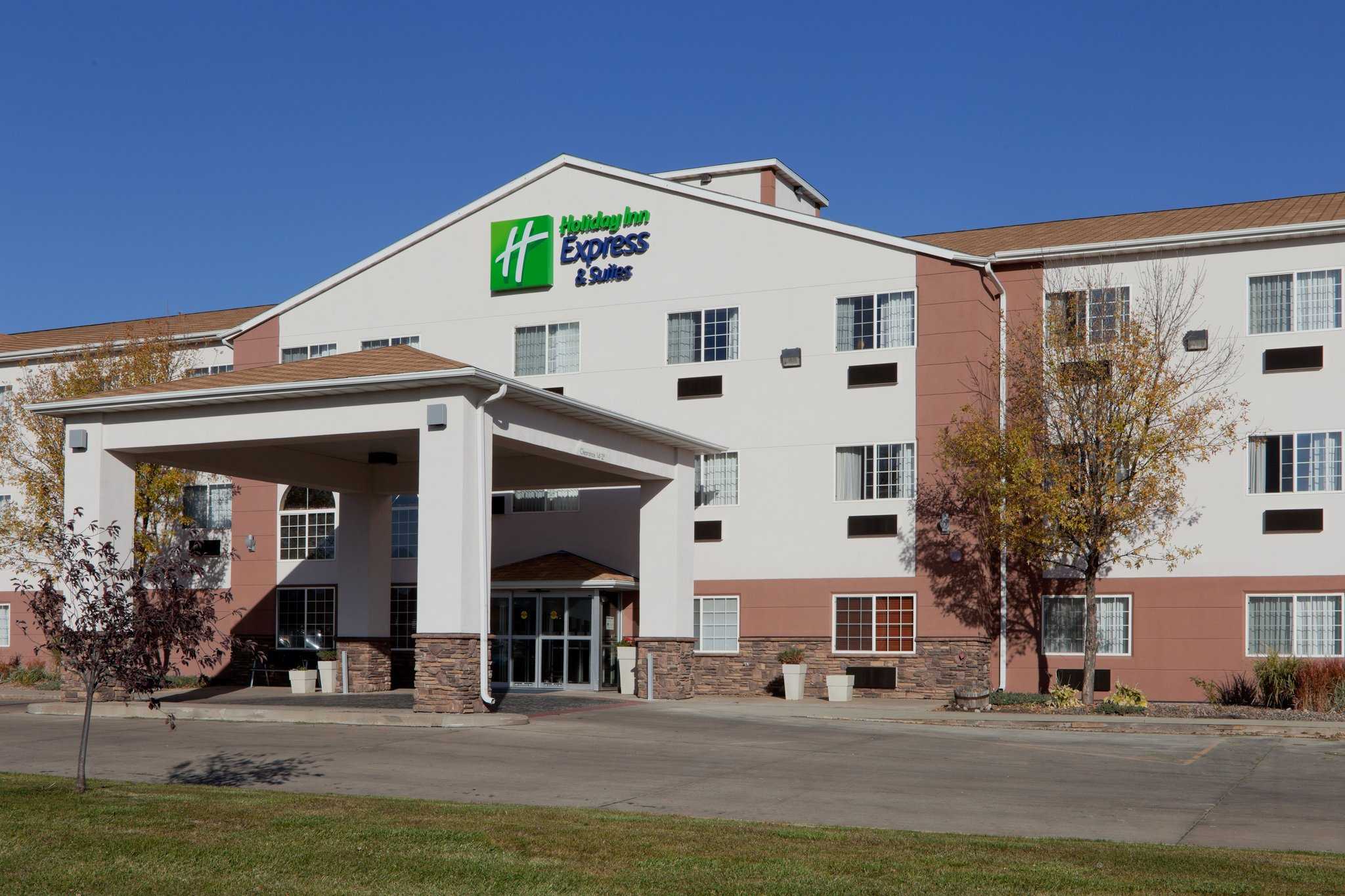 Holiday Inn Express Hotel & Suites Pierre-Fort Pierre in 皮埃尔堡, SD