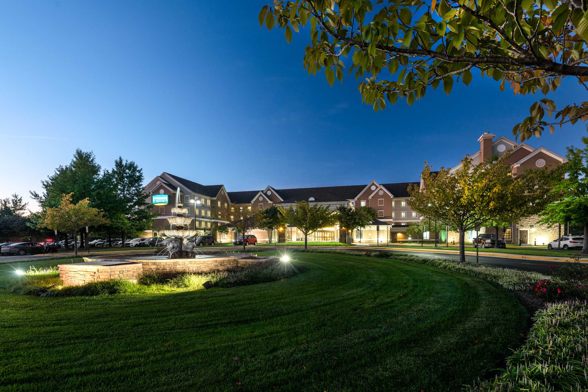 Staybridge Suites Chantilly Dulles Airport in Chantilly, VA