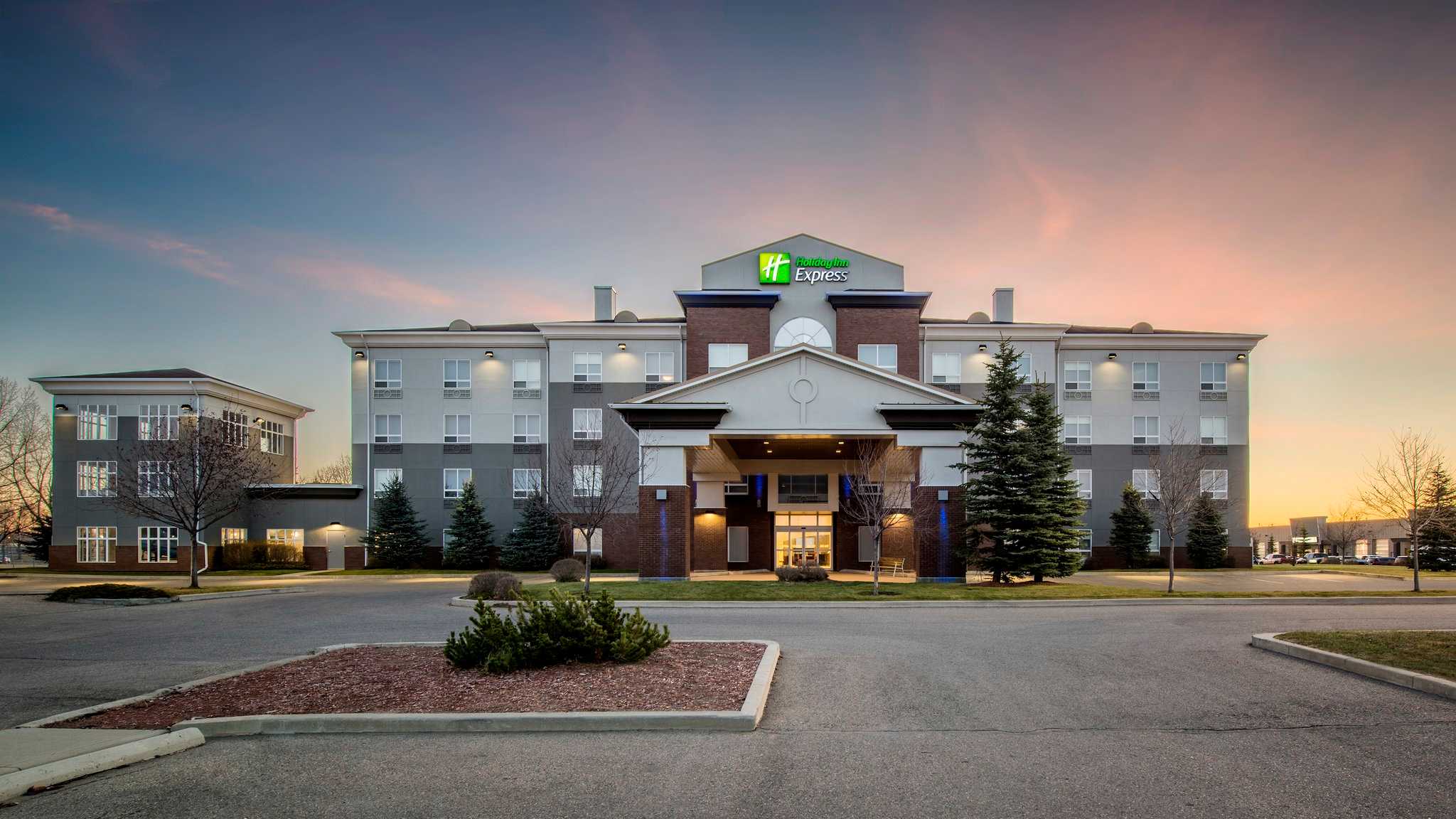 Holiday Inn Express Hotel & Suites Airdrie-Calgary North in Airdrie, AB