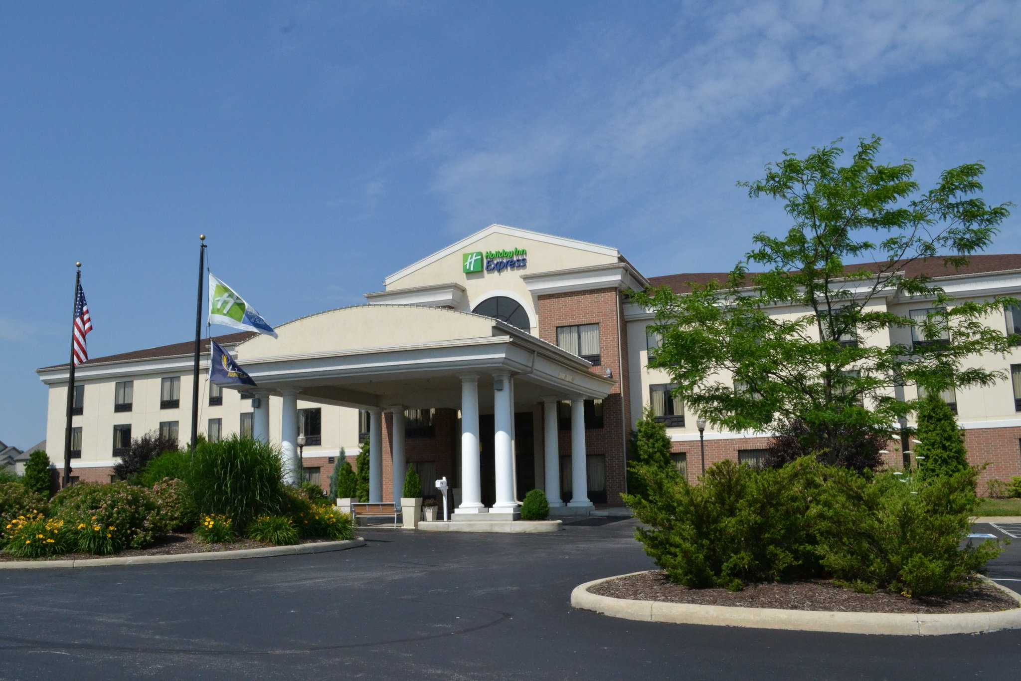 Holiday Inn Express Hotel & Suites Kent State University in Kent, OH