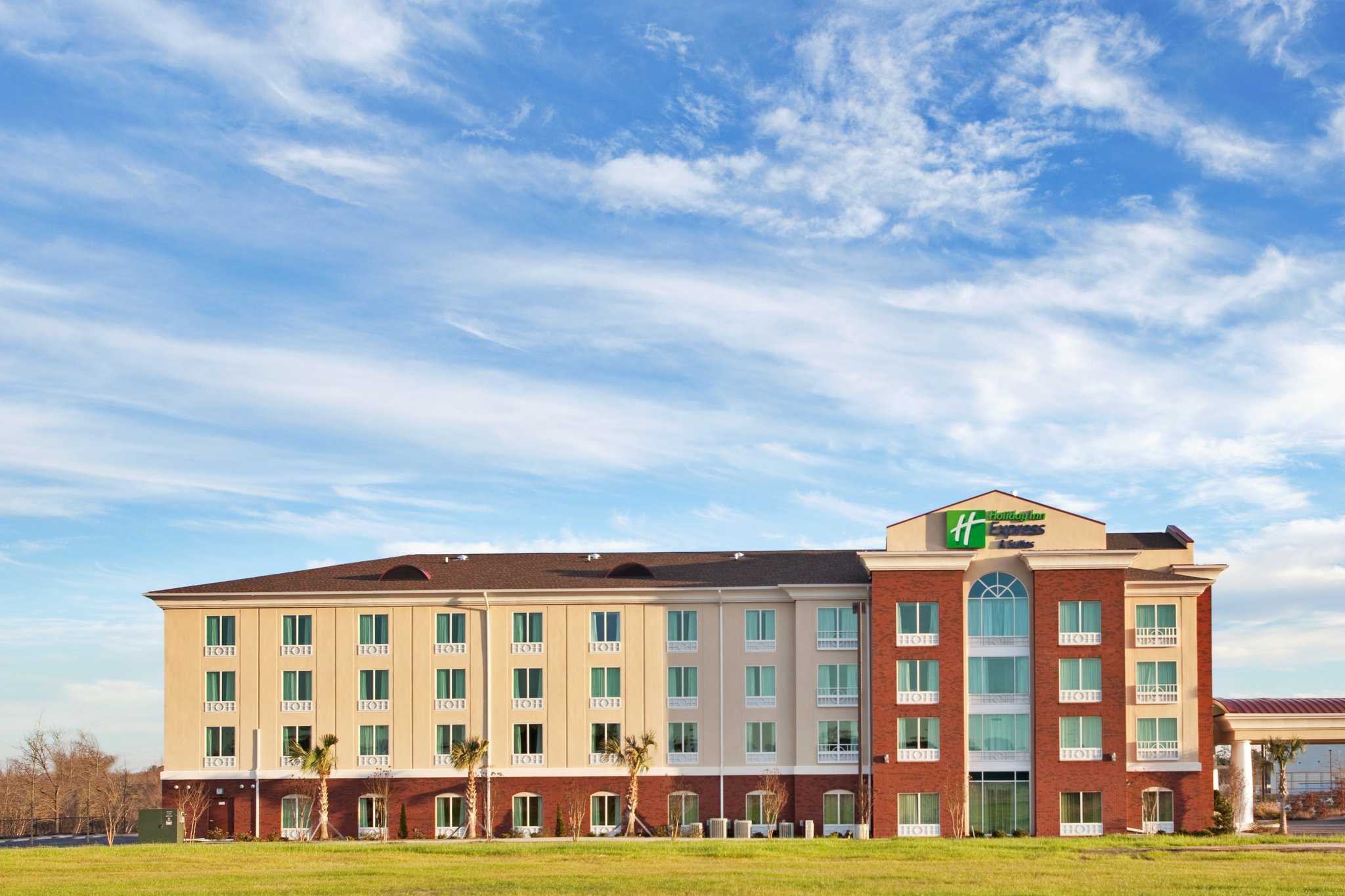 Holiday Inn Express Hotel & Suites Newberry in นิวเบอร์รี่, SC