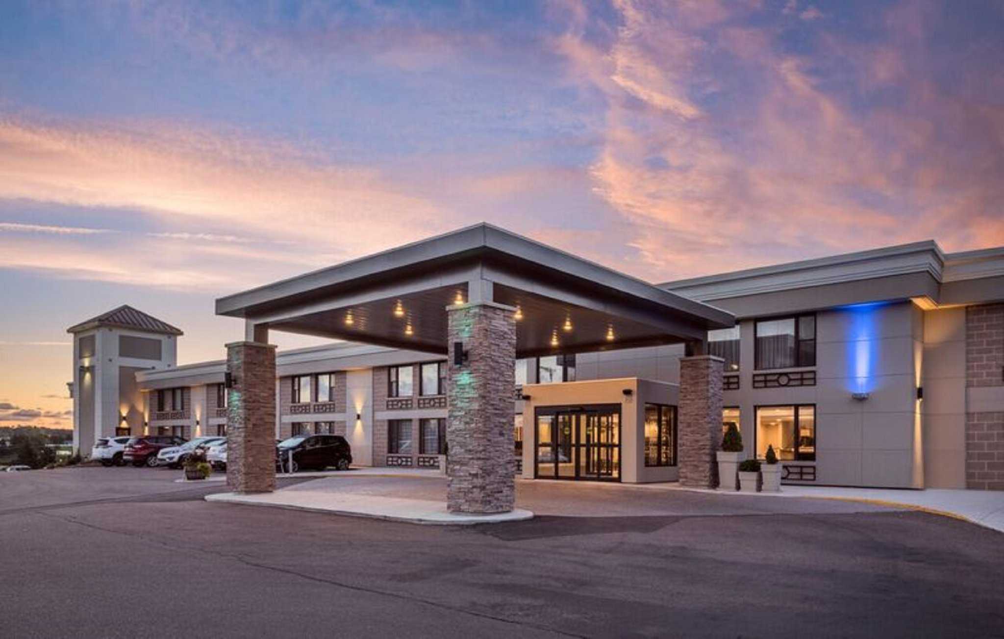 シャーロットタウン, PEにおけるHoliday Inn Express Hotel & Suites Charlottetown