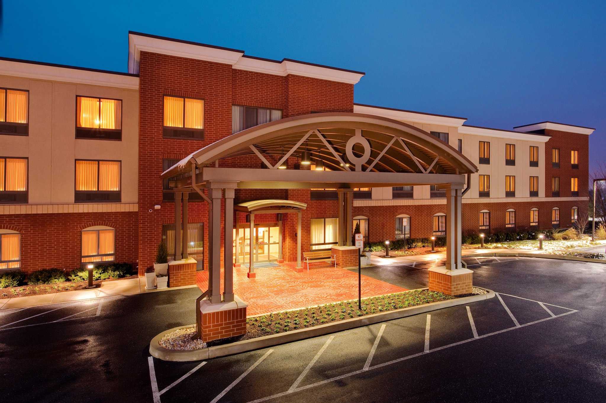 Holiday Inn Express Hotel & Suites Bethlehem Arpt-Allentown Area in Bethlehem, PA