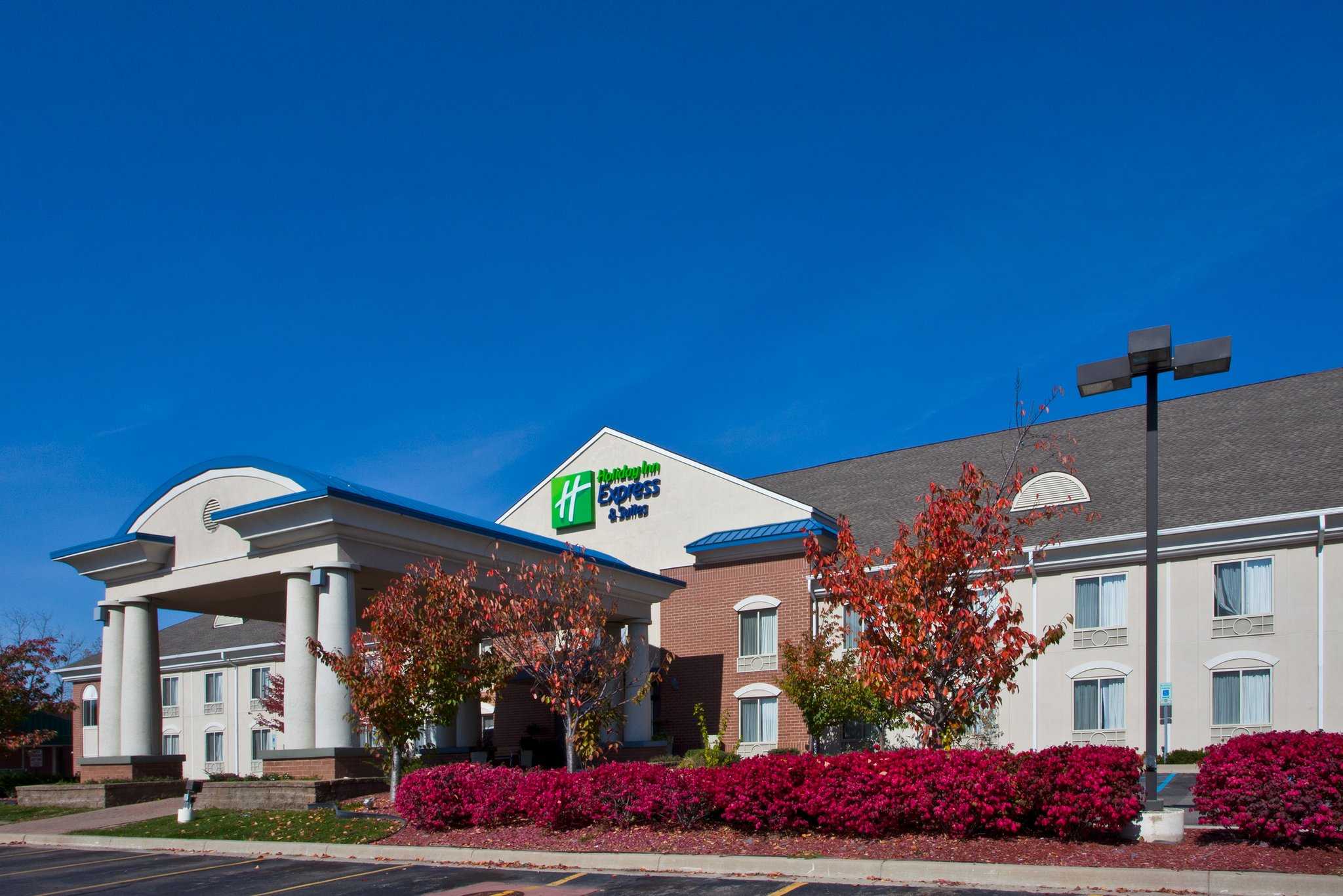 워터포드, MI의 Holiday Inn Express Hotel & Suites Waterford