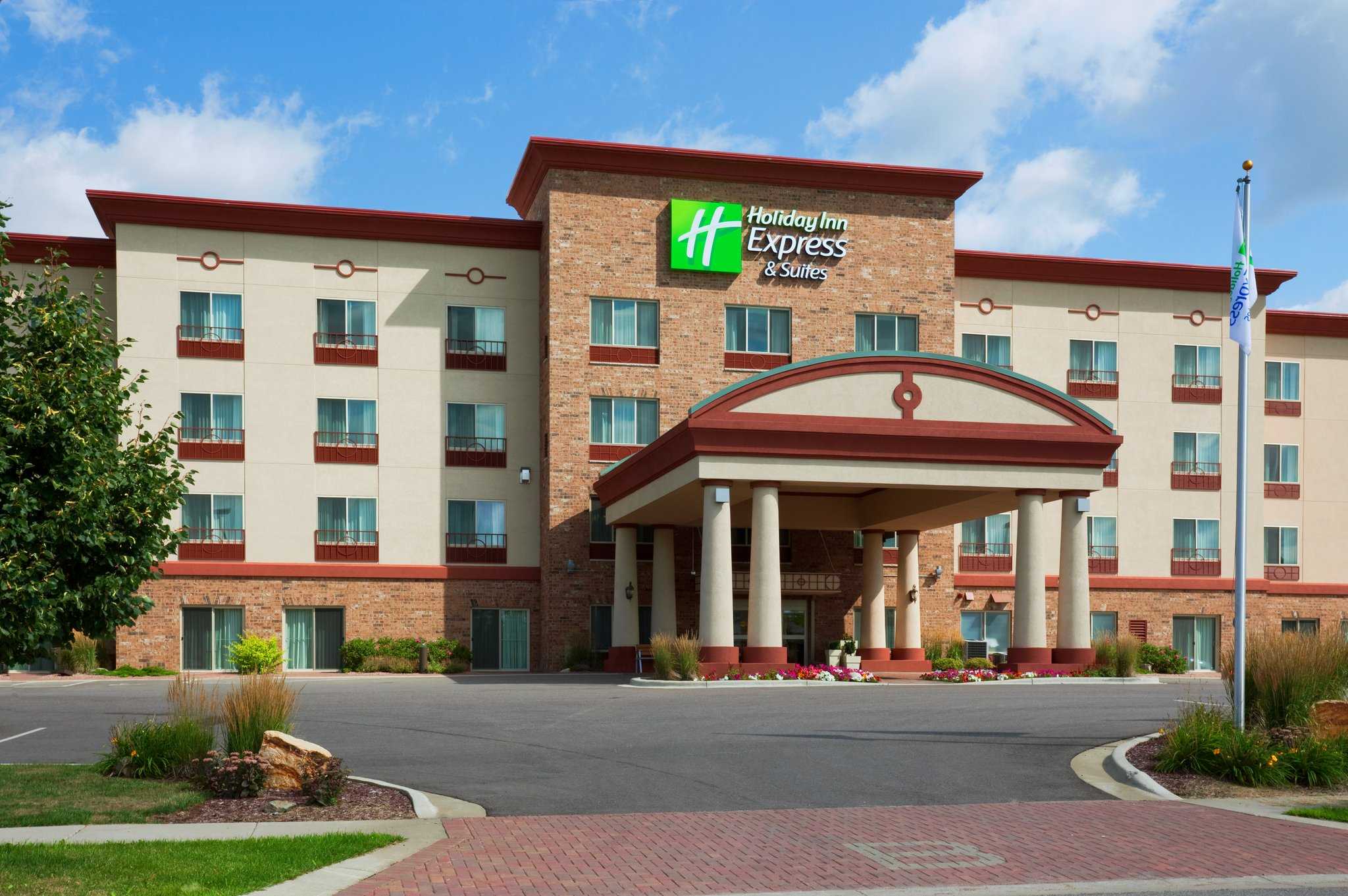 Holiday Inn Express Hotel & Suites Wausau in Weston, WI