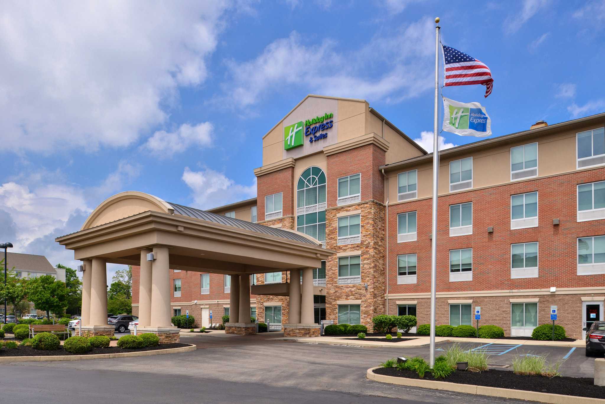 Holiday Inn Express & Suites Cincinnati - Mason in Mason, OH