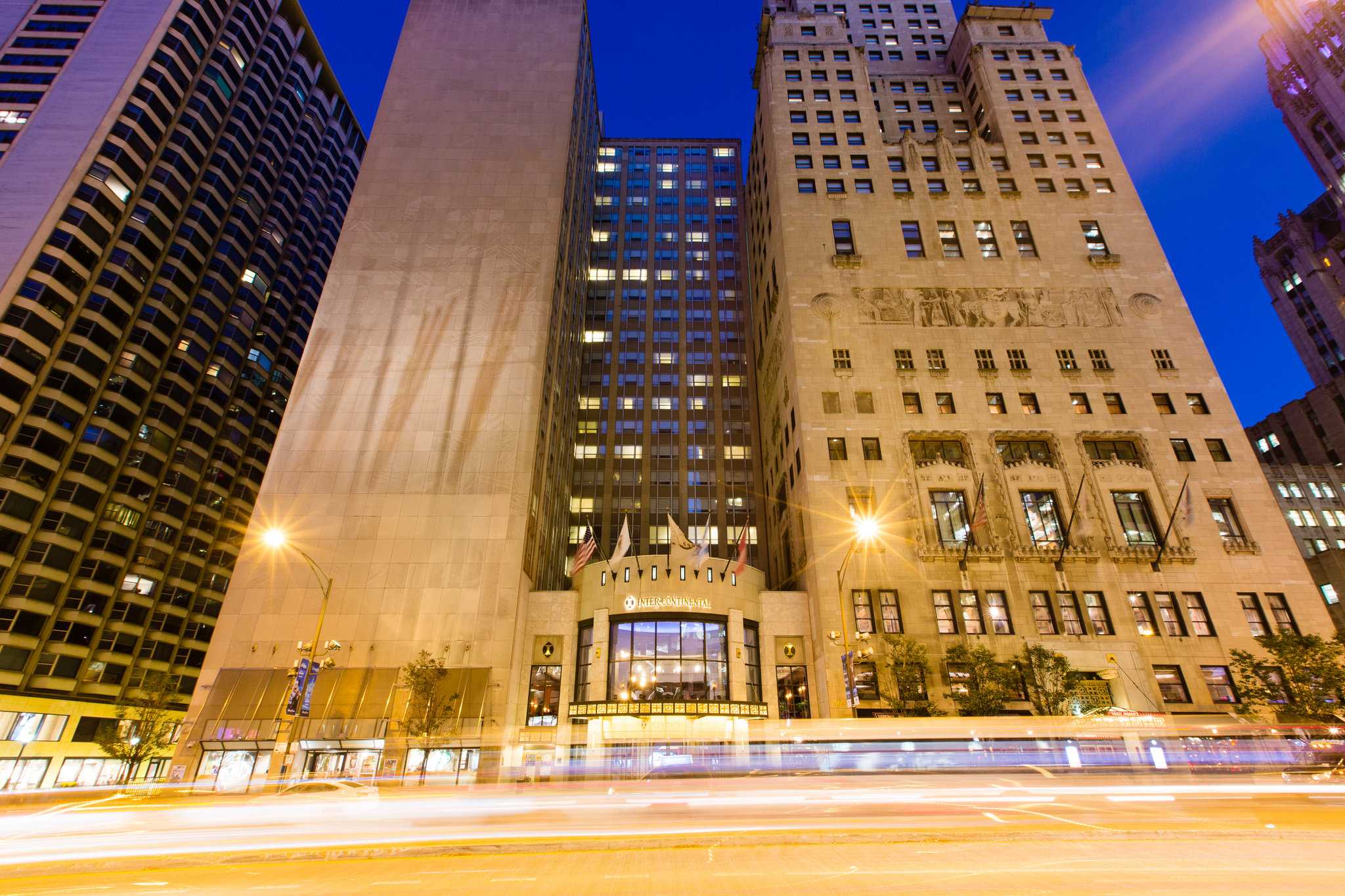 InterContinental Chicago Magnificent Mile in Чикаго, IL