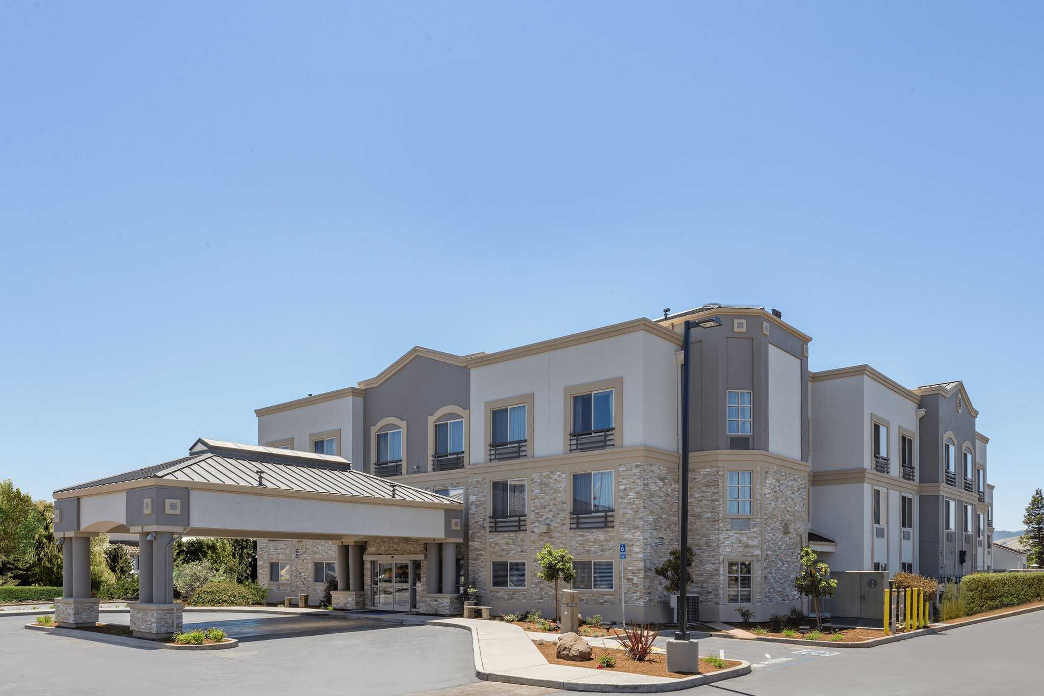 Holiday Inn Express Hotel & Suites San Jose-Morgan Hill in Morgan Hill, CA