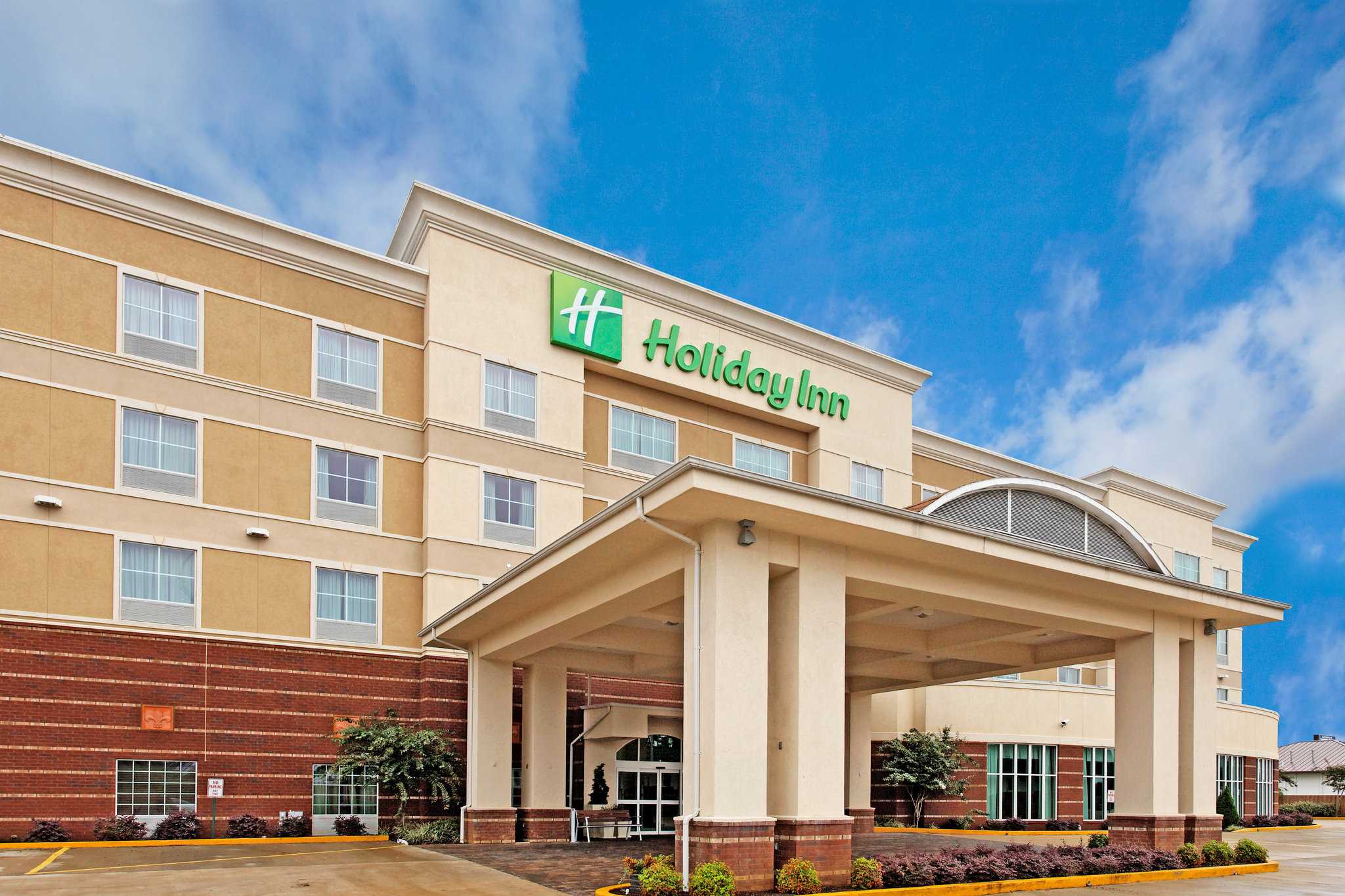 Holiday Inn Batesville in Batesville, MS