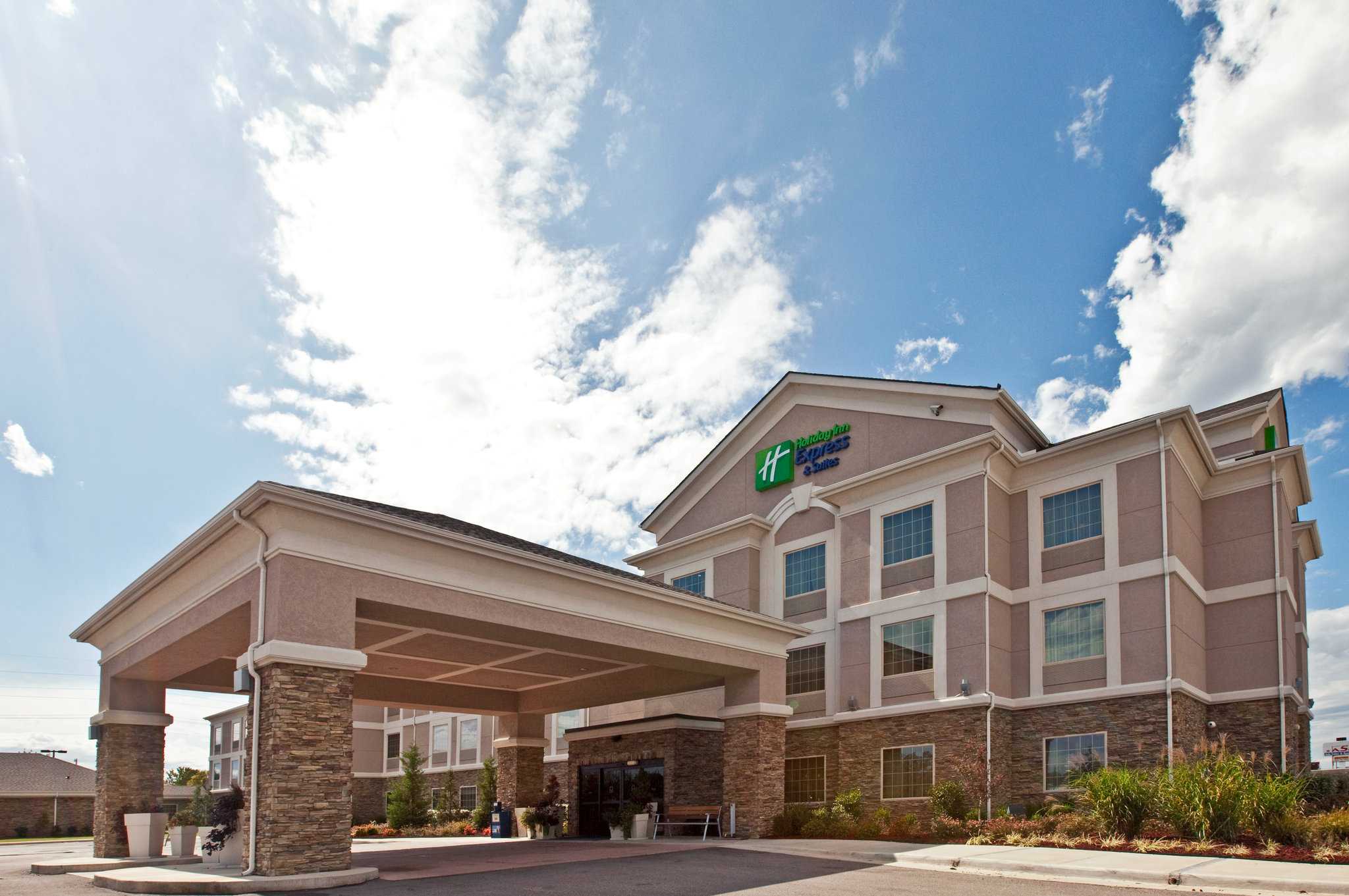 Holiday Inn Express Hotel & Suites ADA in Ada, OK