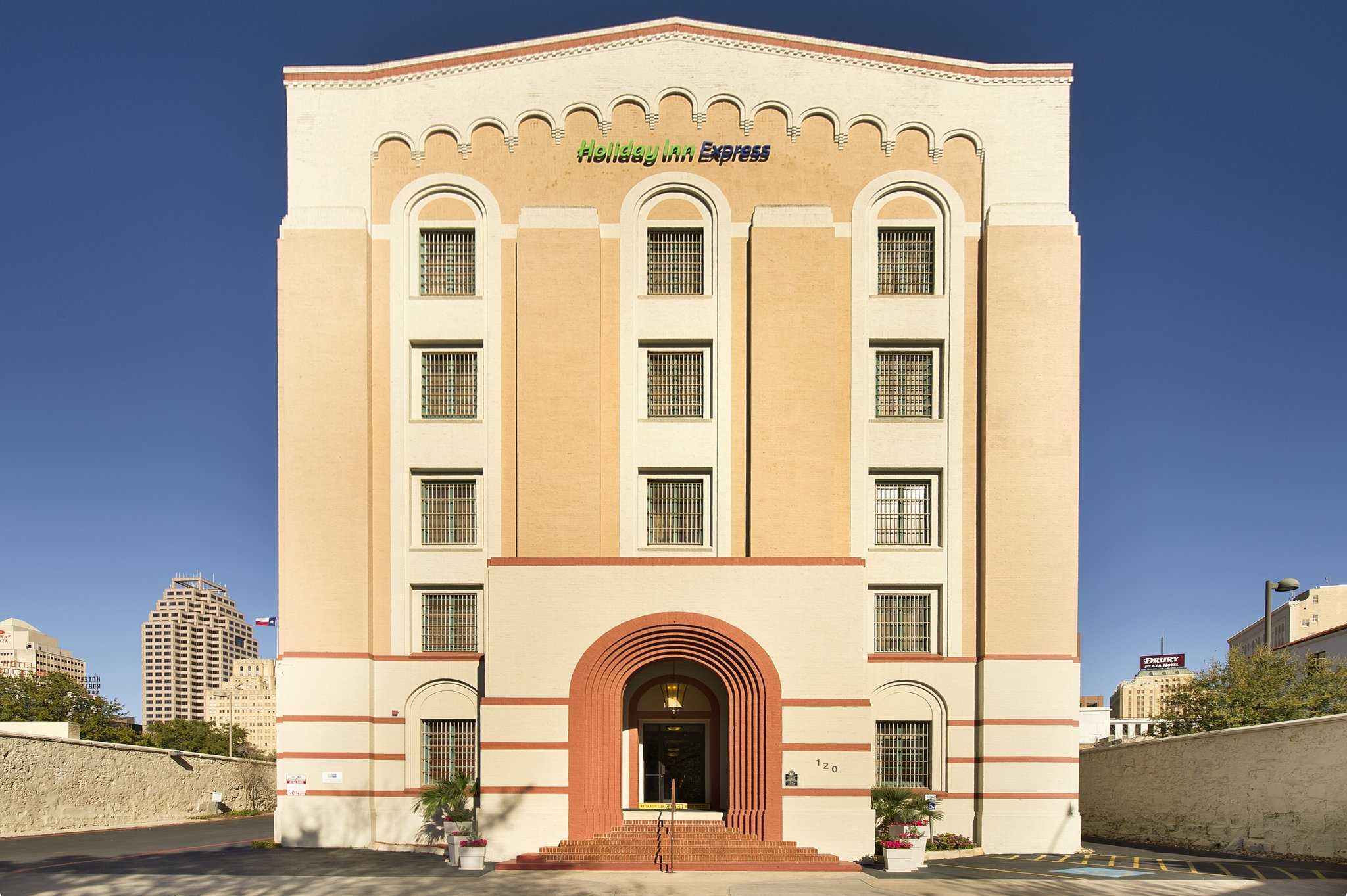 Holiday Inn Express San Antonio N-Riverwalk Area in サンアントニオ, TX