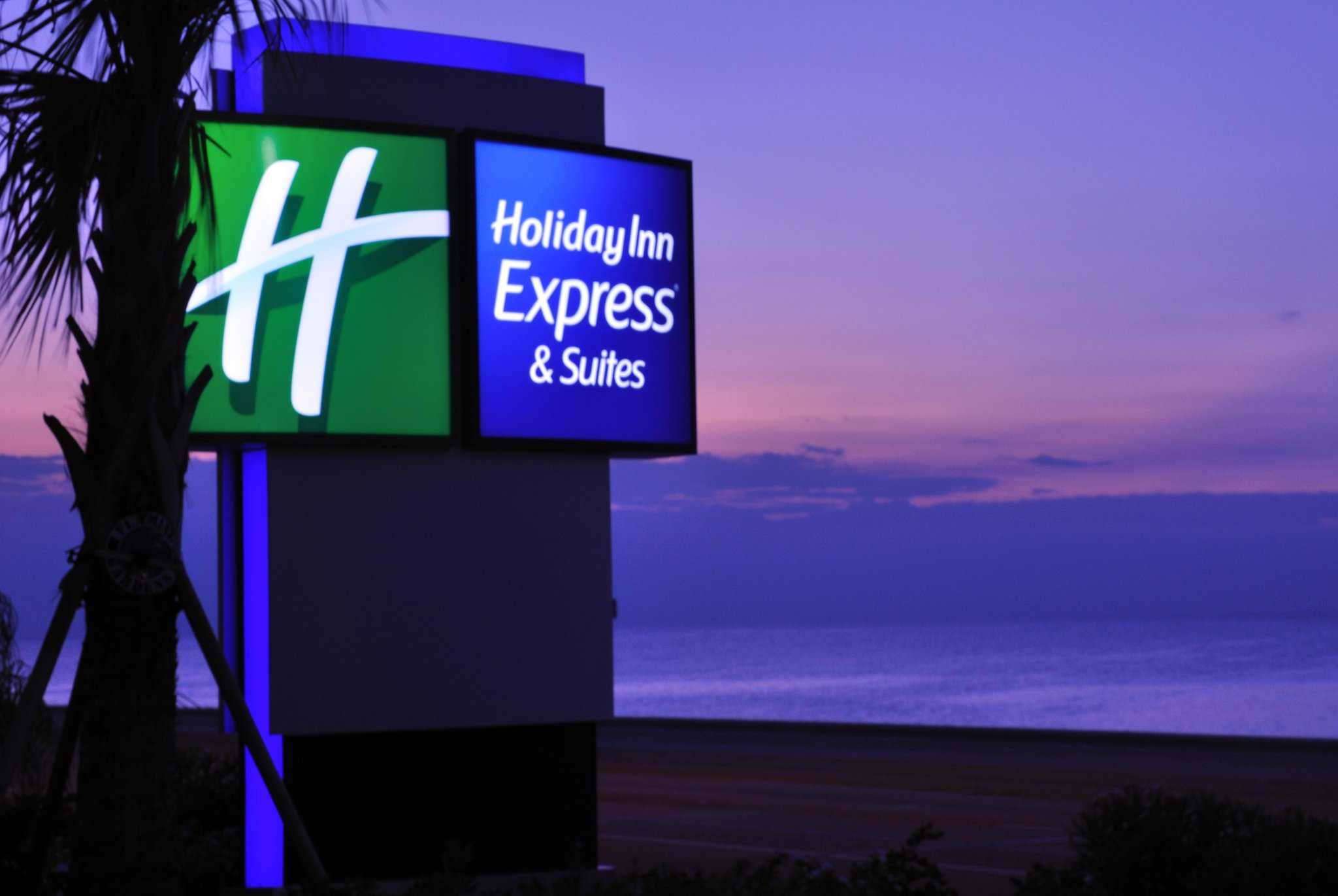 Holiday Inn Express & Suites Galveston West-Seawall in Galveston, TX