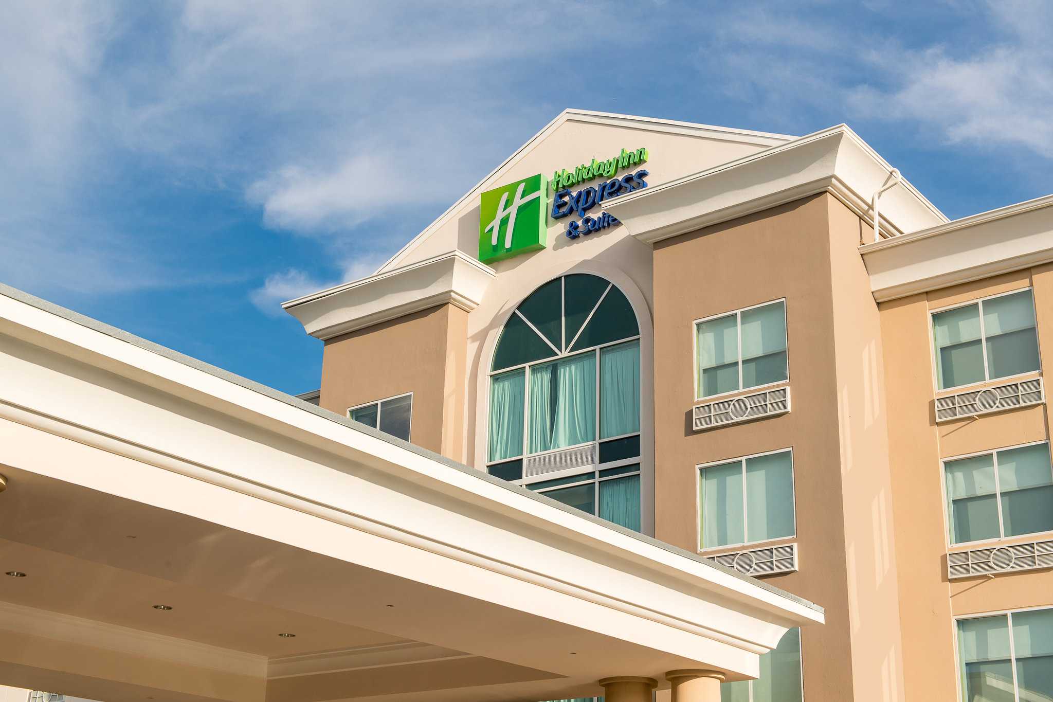 Holiday Inn Express Hotel & Suites Columbia-I-26 at Harbison Blvd in Columbia, SC